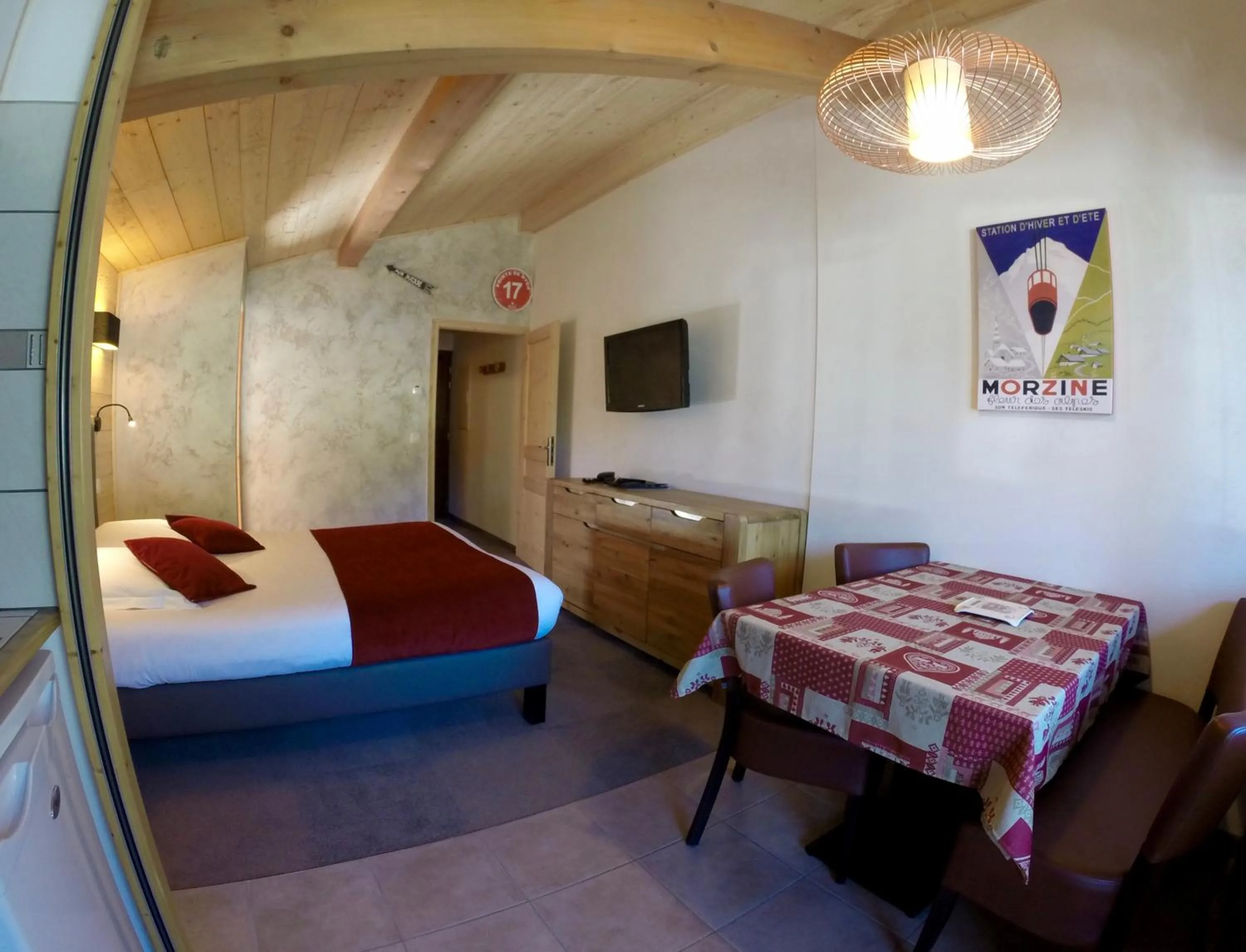 Dining area, Bed in Hôtel Les Côtes, Résidence Loisirs et Chalets