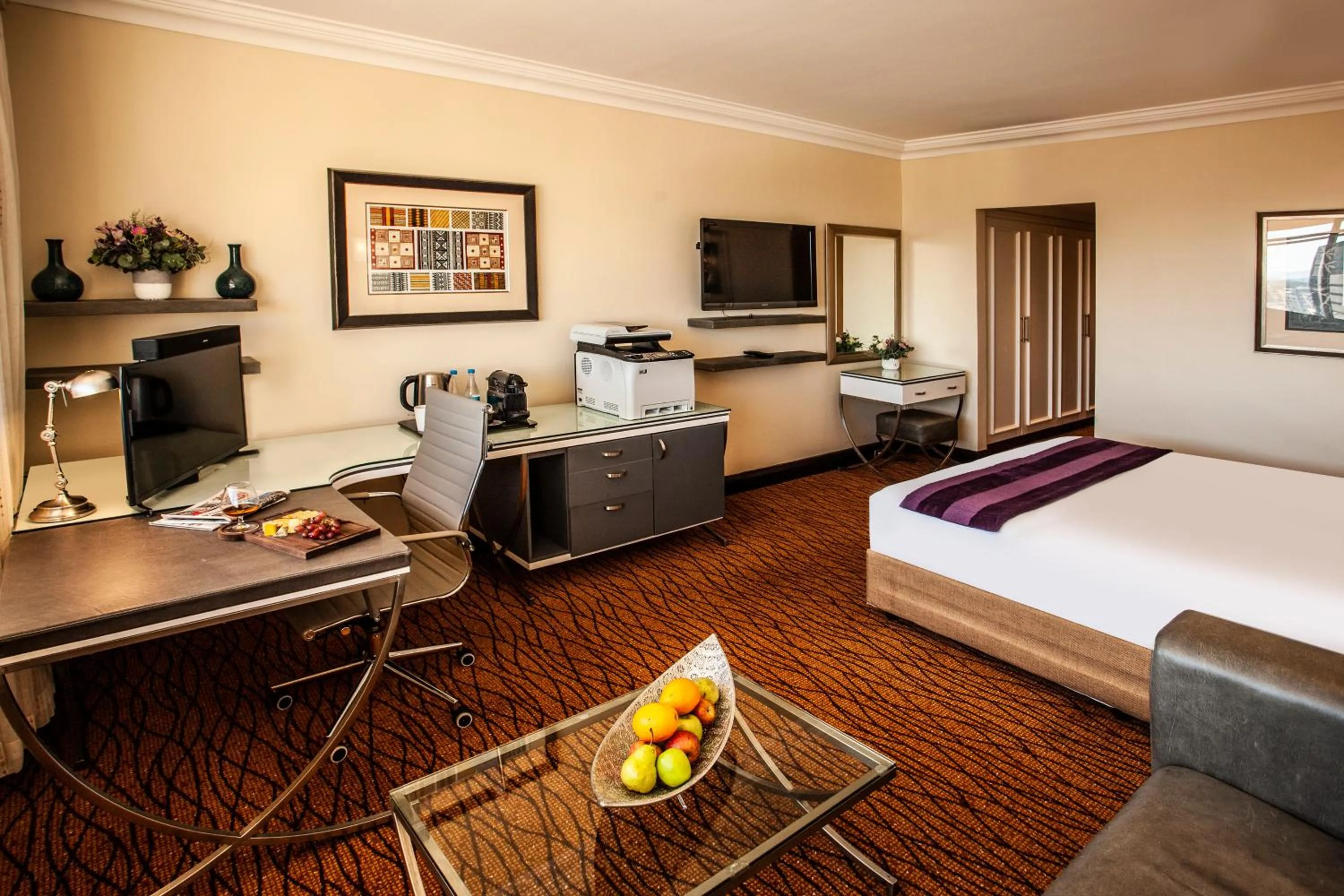 TV and multimedia, Bed in Avani Windhoek Hotel & Casino
