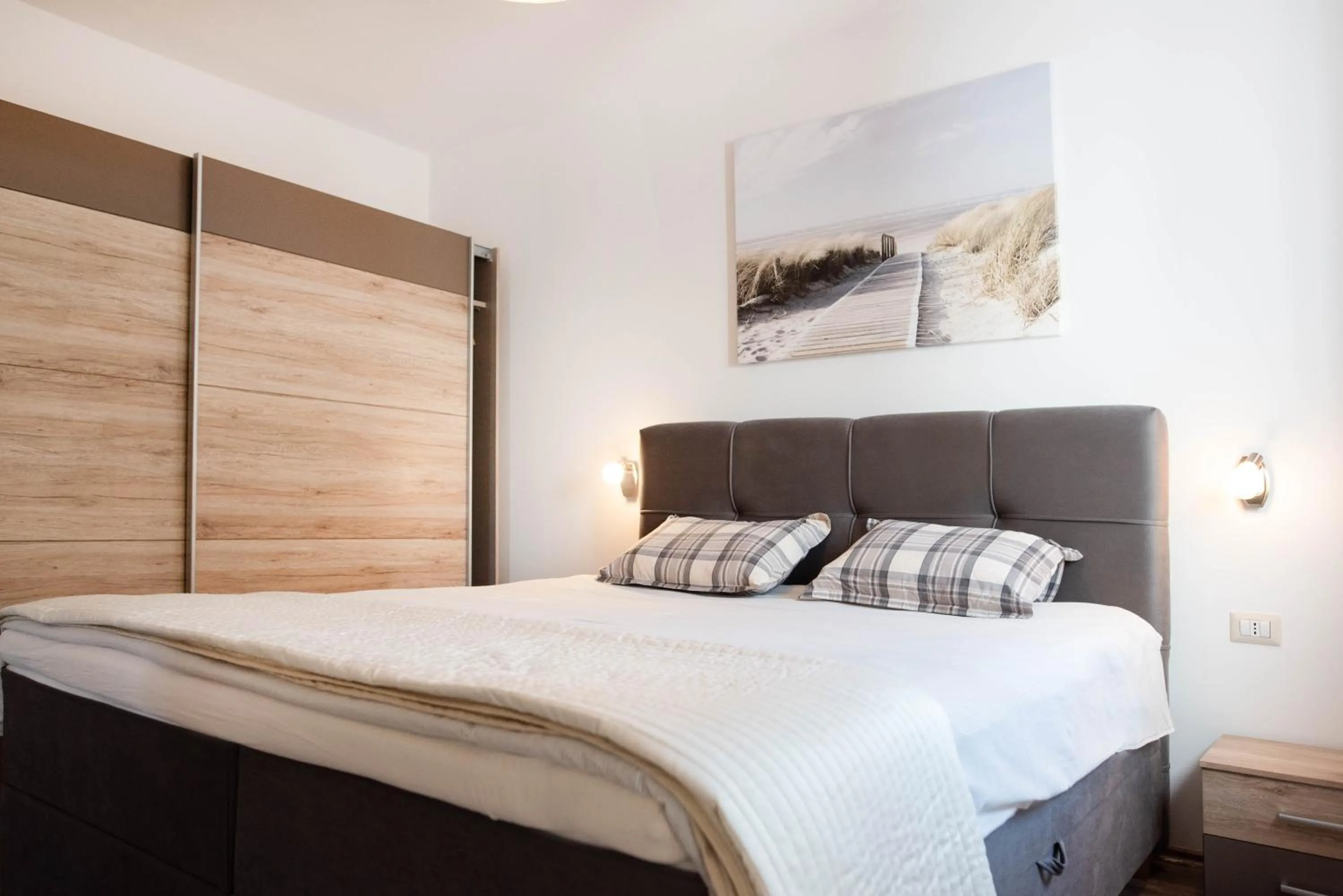 Bed in Apartments Deak