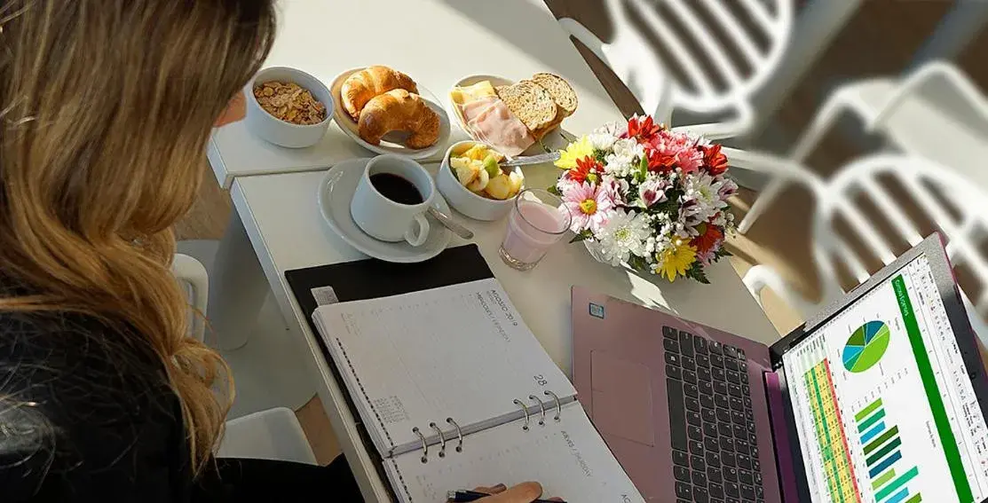 Food and drinks in Amerian Rafaela Hotel Food and drinks in Amerian Rafaela Hotel