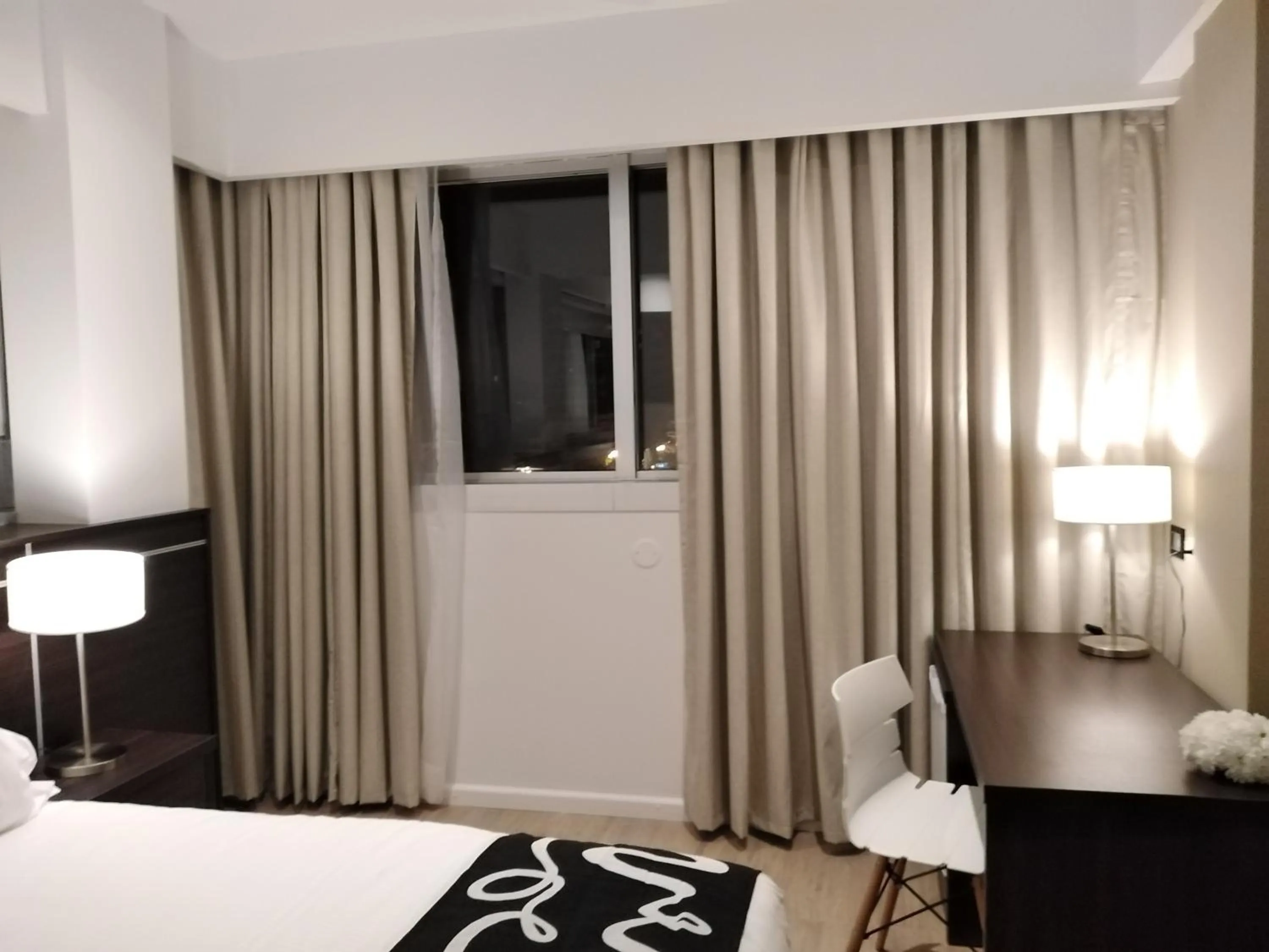 Bedroom, Bed in Amerian Rafaela Hotel