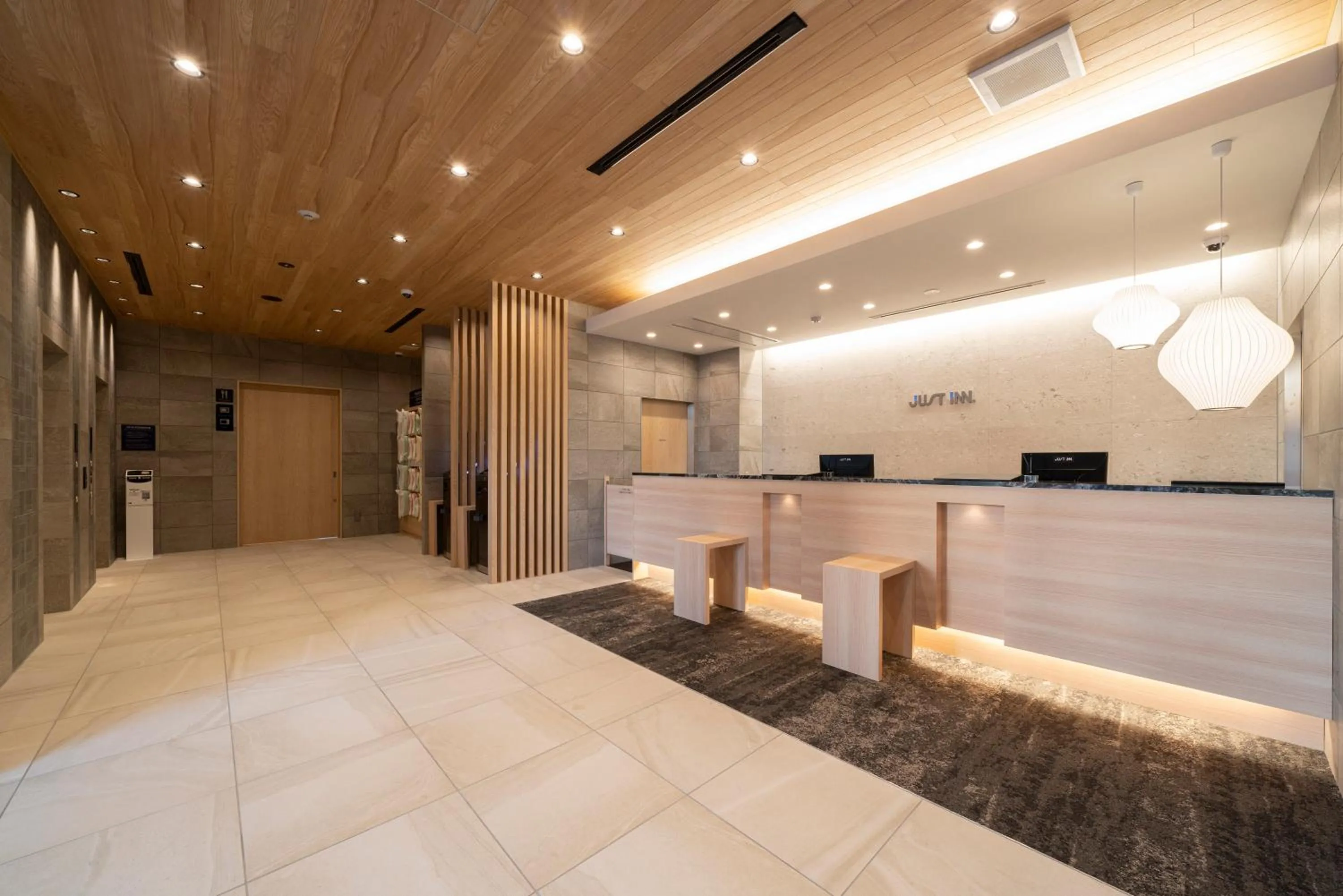 Lobby or reception in Just Inn Matsusaka Station