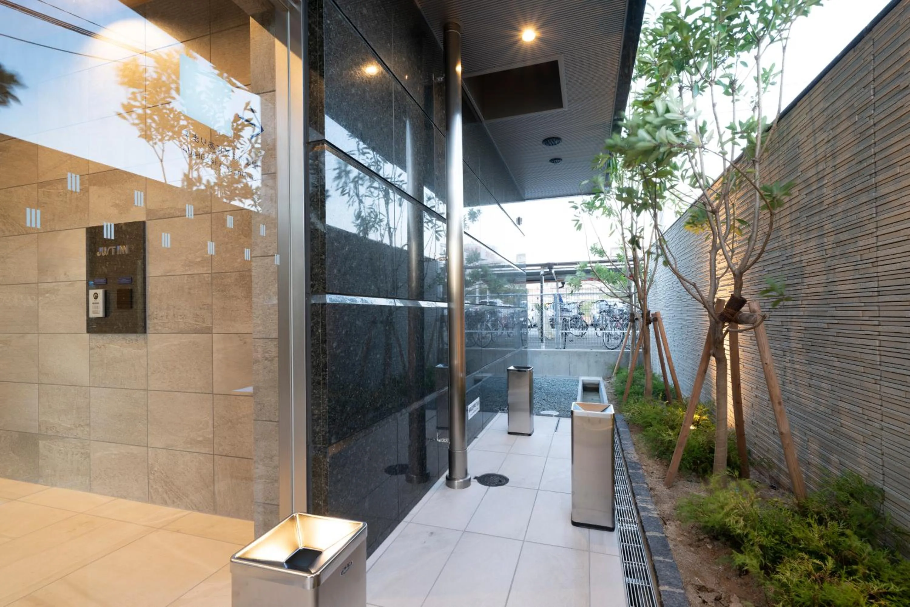 Area and facilities in Just Inn Matsusaka Station