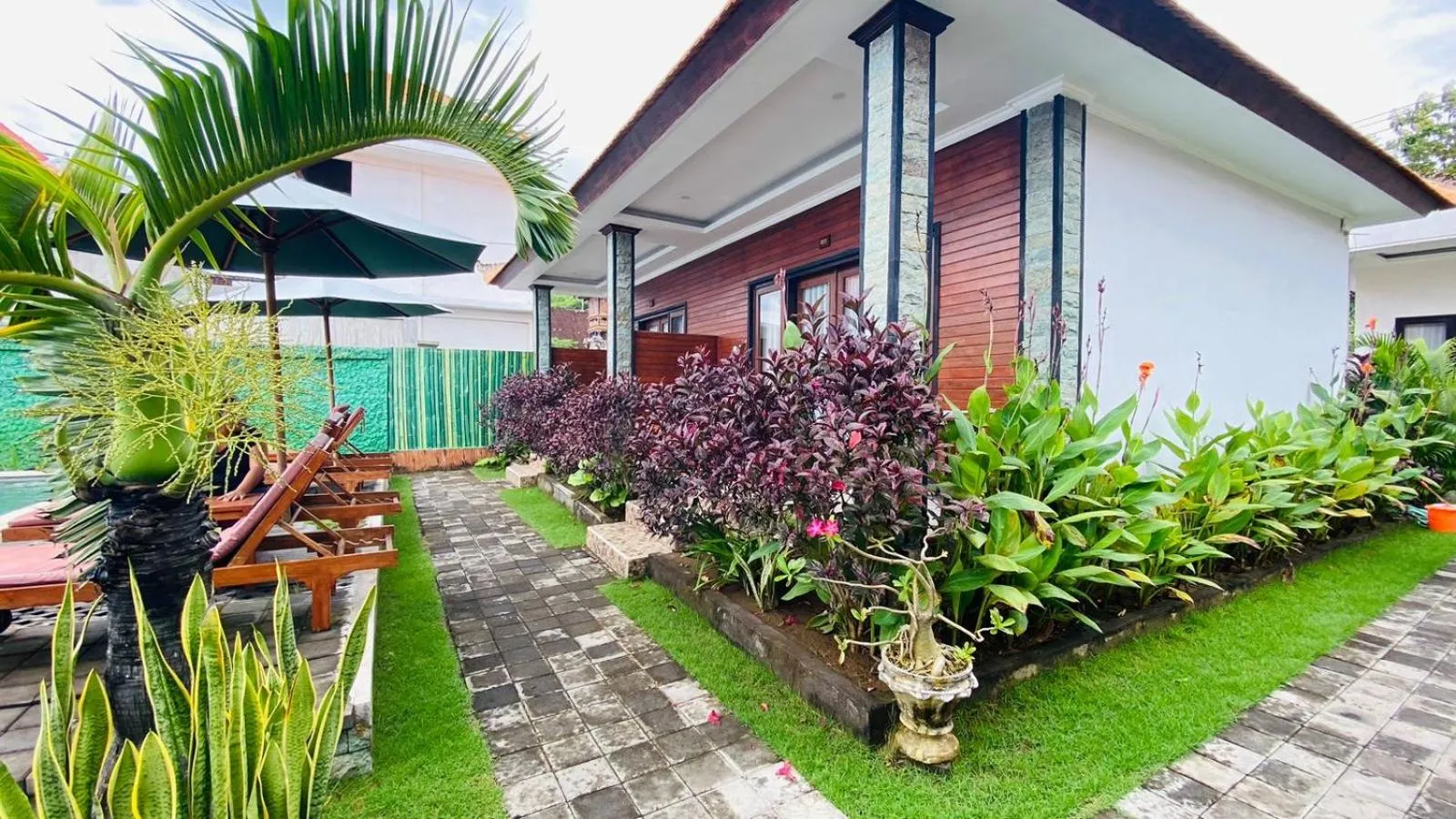 Day in Juan Beach Bungalow