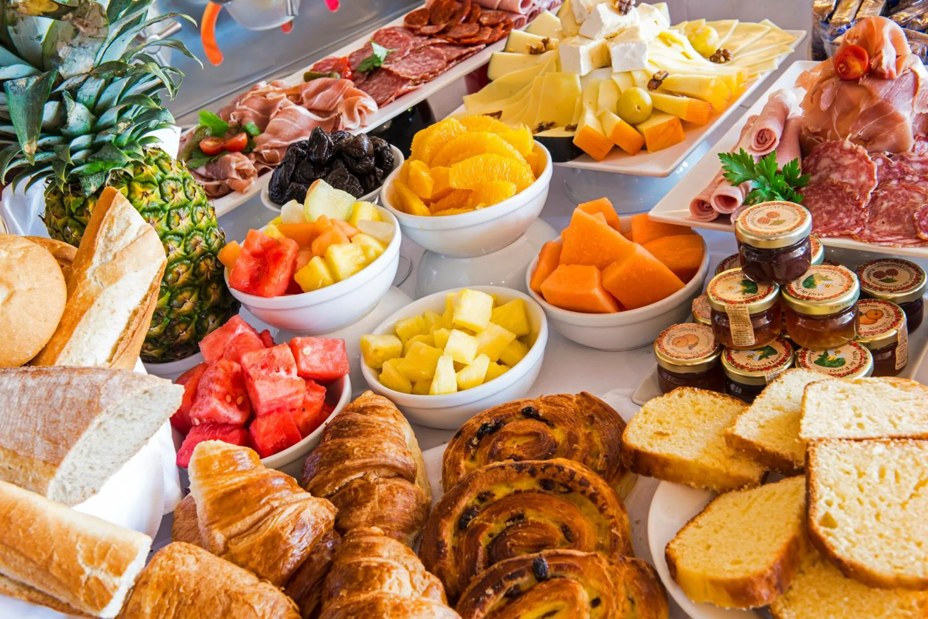 Breakfast in Hôtel West End Promenade