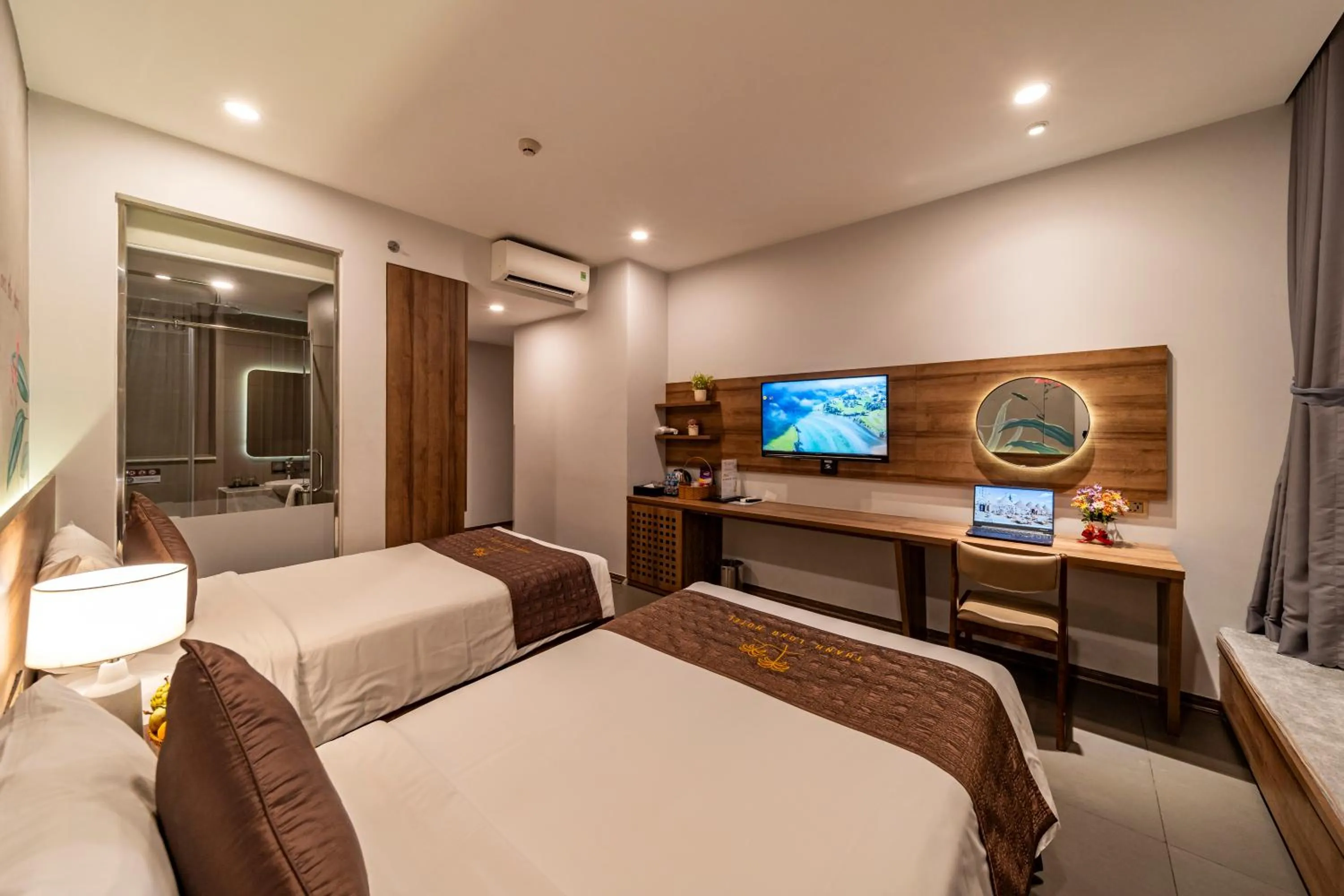 Bed in Thanh Long Hotel - Tra Khuc