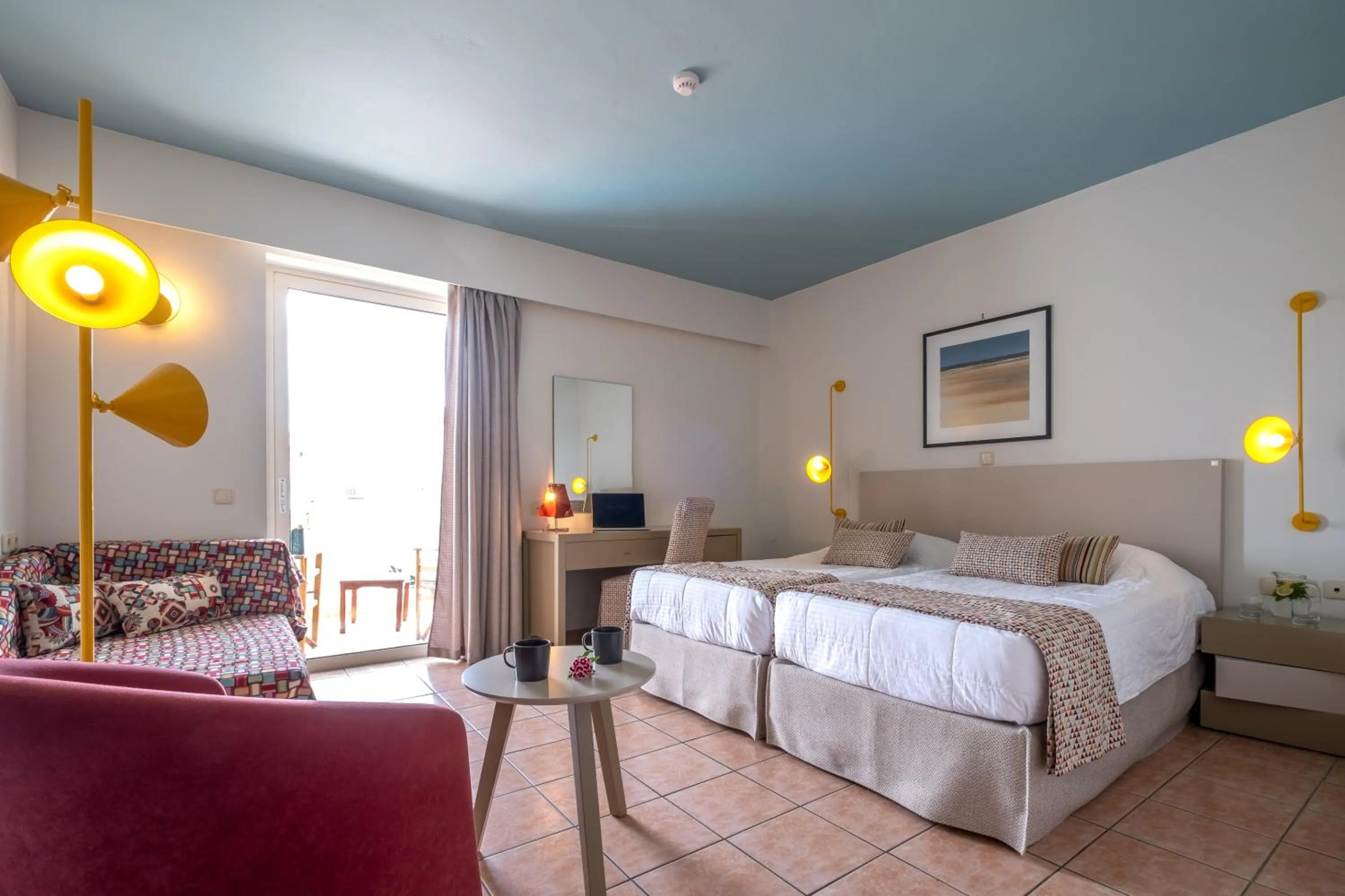 Photo of the whole room, Bed in Flisvos Royal Hotel & Suites