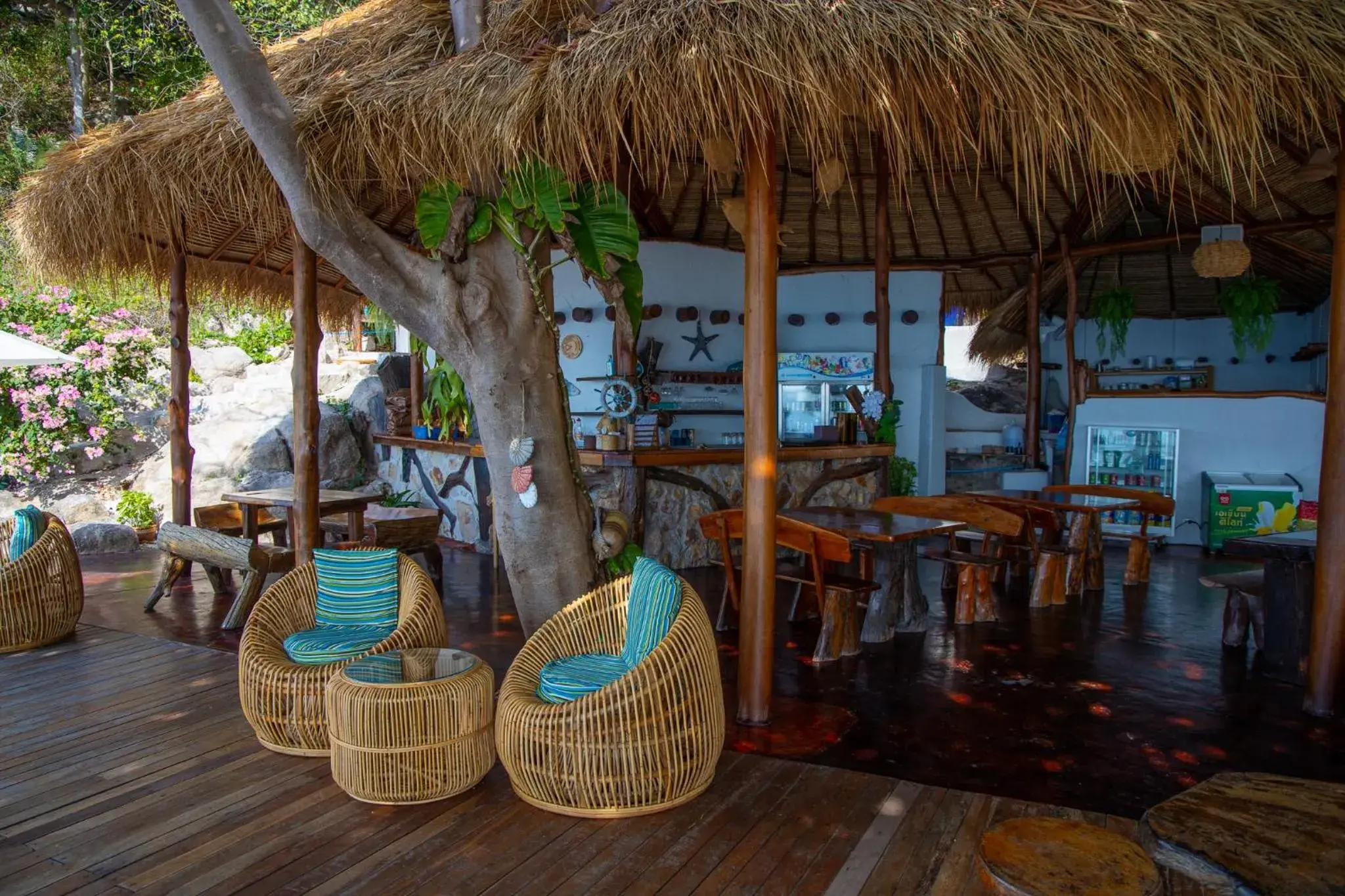 Restaurant/places to eat in Coral View Resort Restaurant/places to eat in Coral View Resort