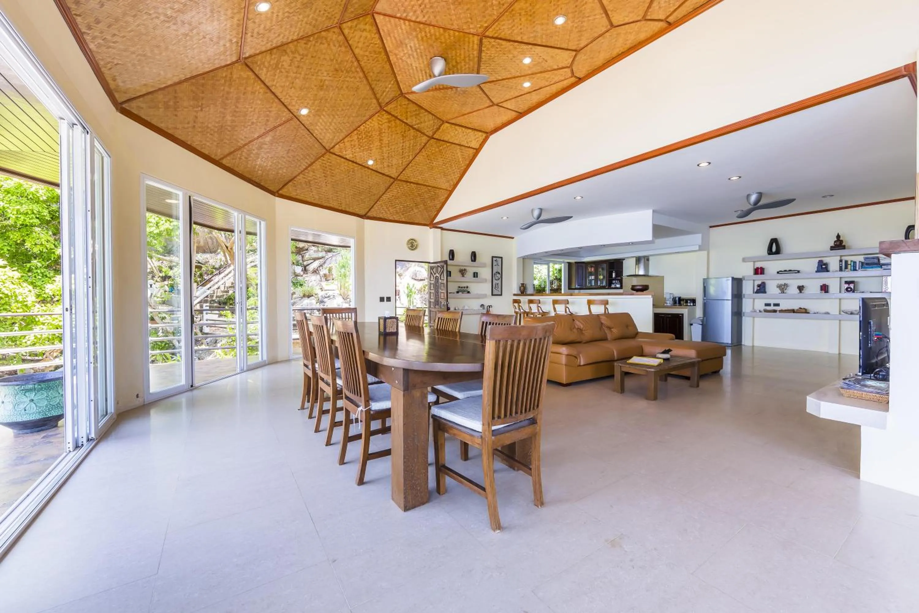 TV and multimedia in Coral View Resort