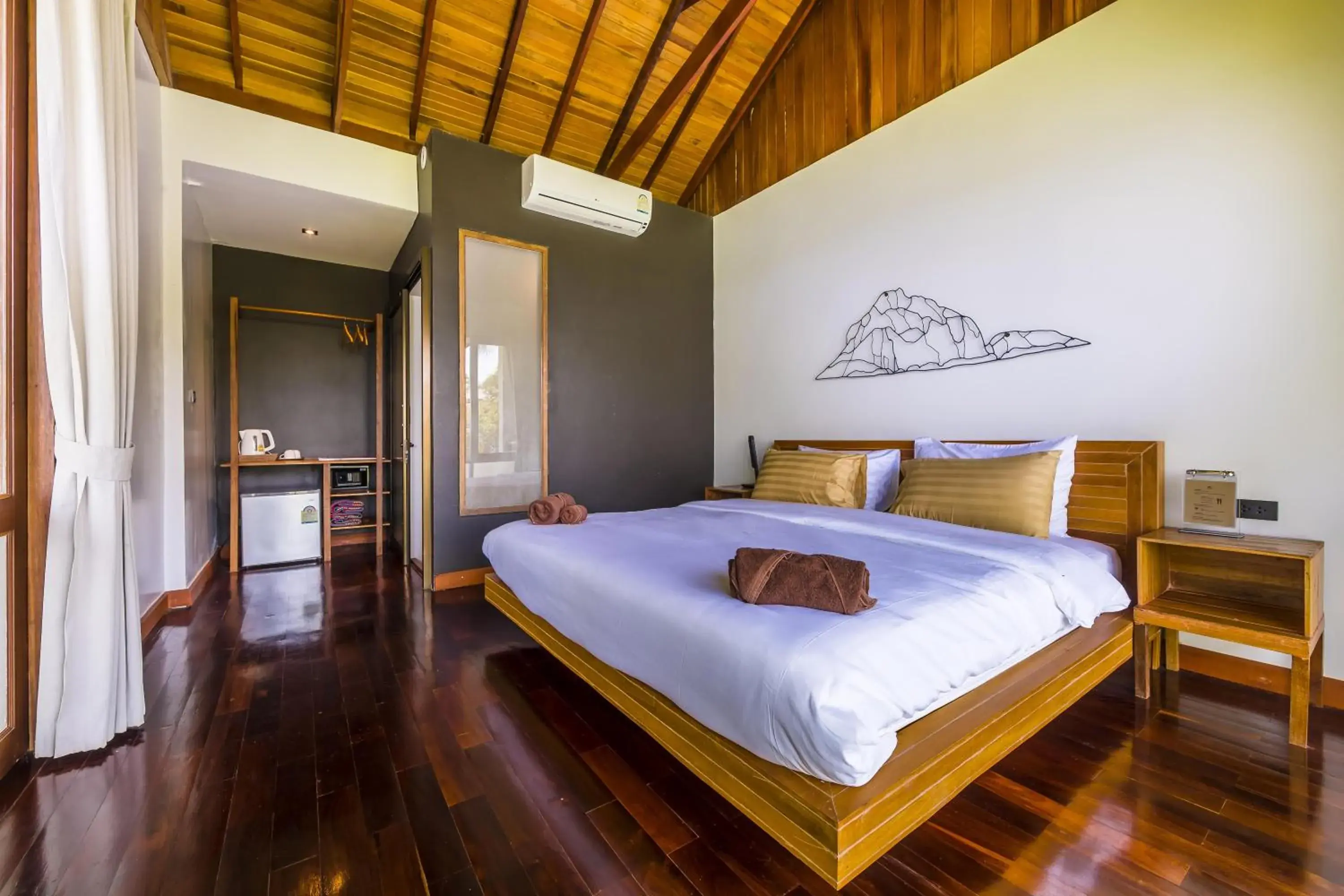 Bedroom, Bed in Coral View Resort Bedroom, Bed in Coral View Resort