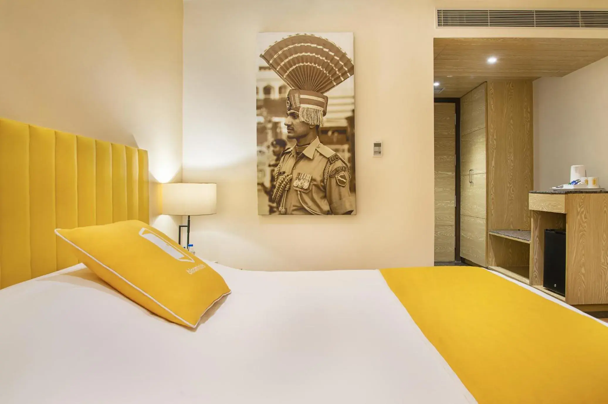 Bed in Bloom Boutique l Ranjit Avenue Bed in Bloom Boutique l Ranjit Avenue