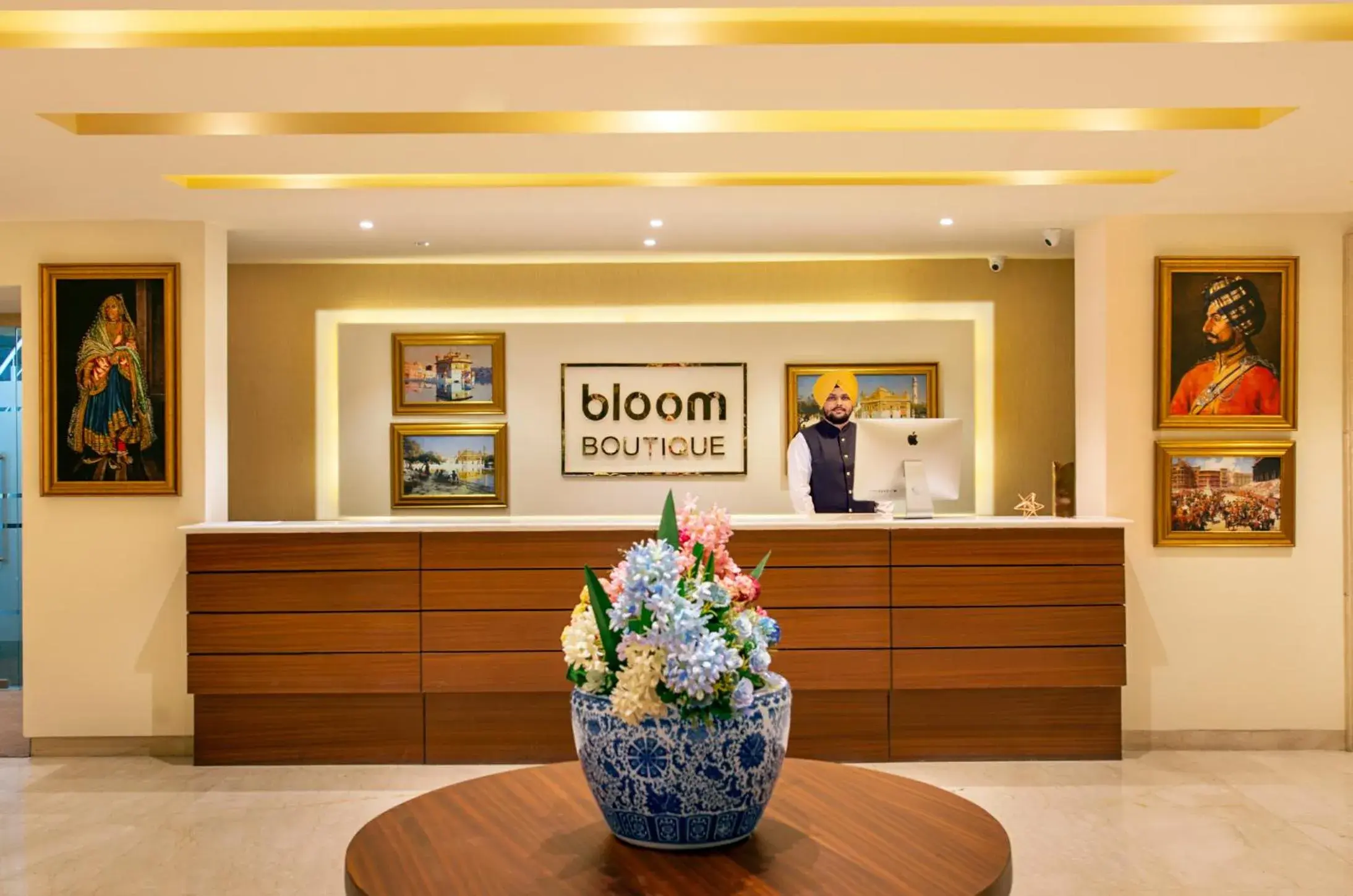 Lobby or reception in Bloom Boutique l Ranjit Avenue Lobby or reception in Bloom Boutique l Ranjit Avenue