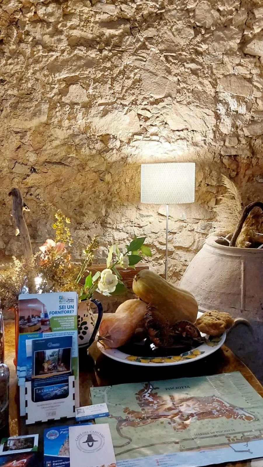 Lobby or reception in La Casa sul Blu Albergo Diffuso