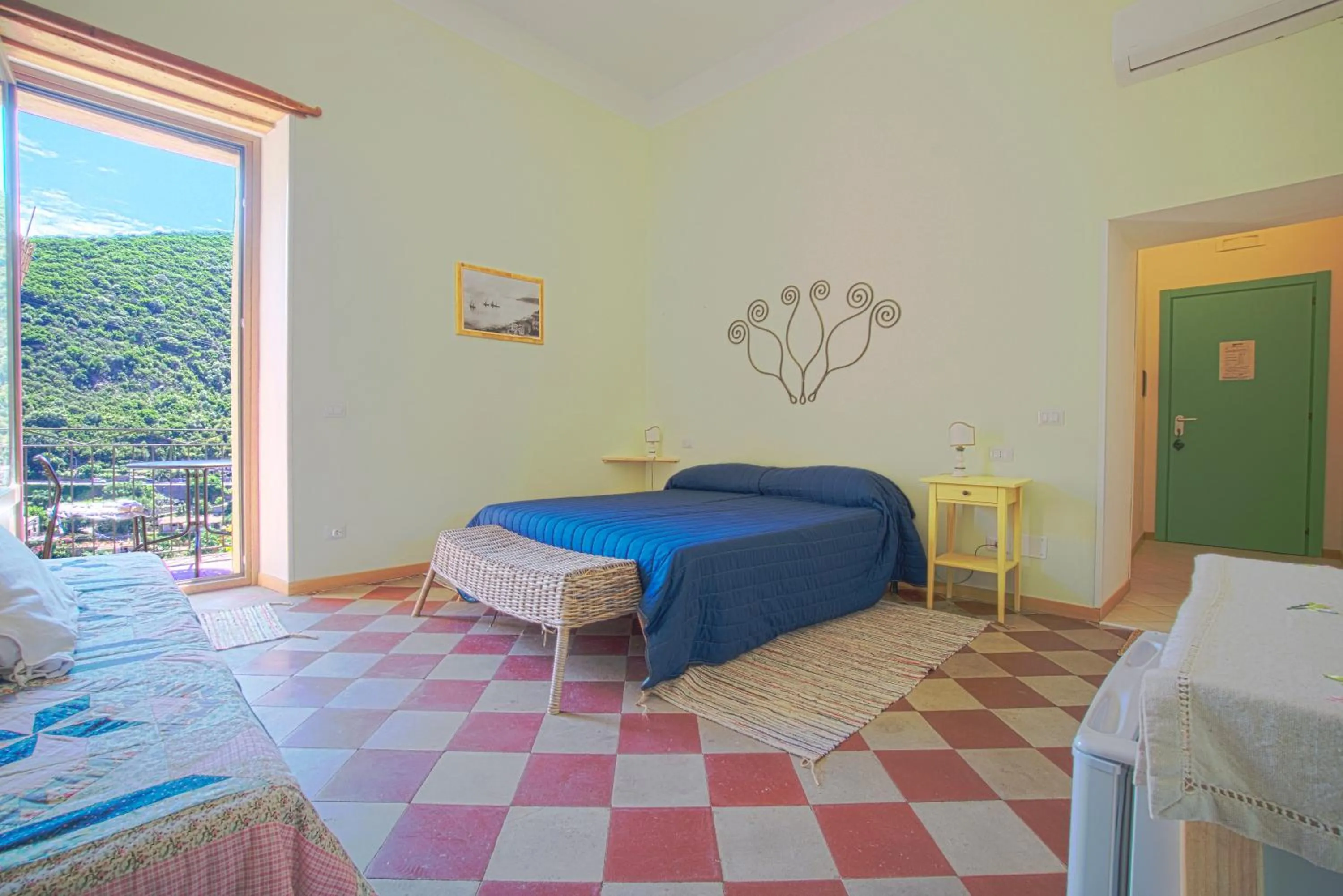 Photo of the whole room, Bed in La Casa sul Blu Albergo Diffuso