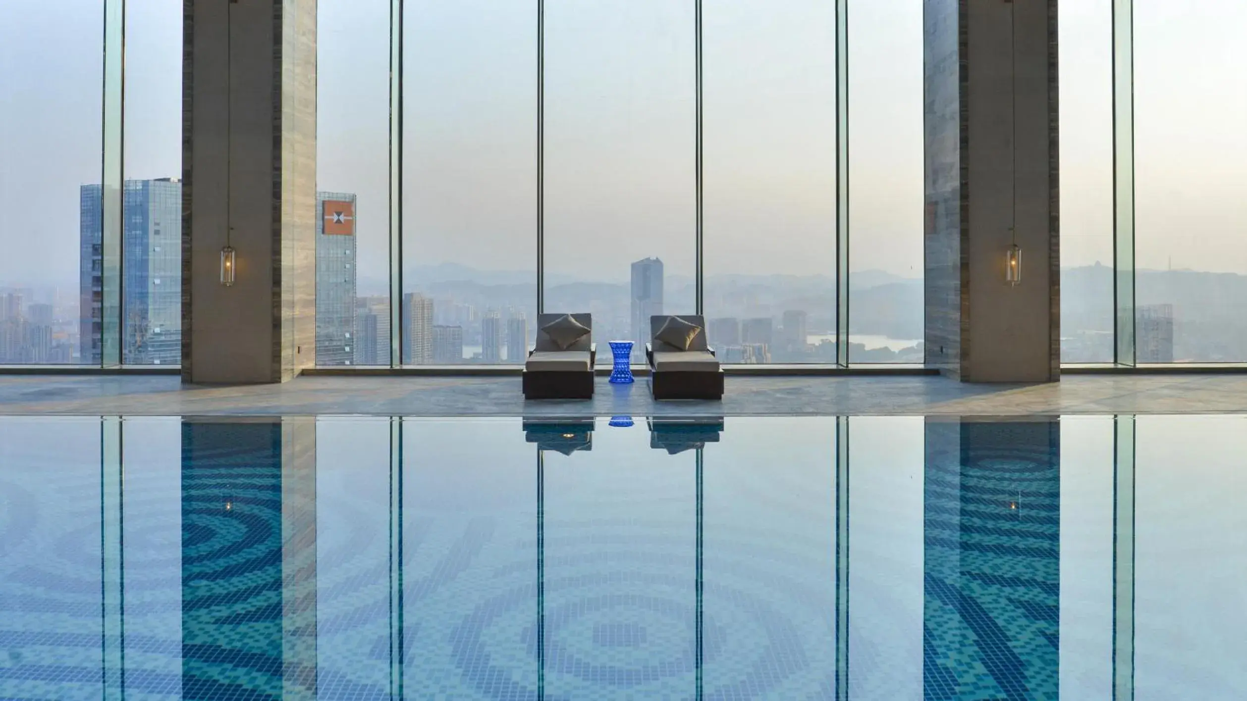 Swimming pool in Pullman Huizhou Kaisa Swimming pool in Pullman Huizhou Kaisa