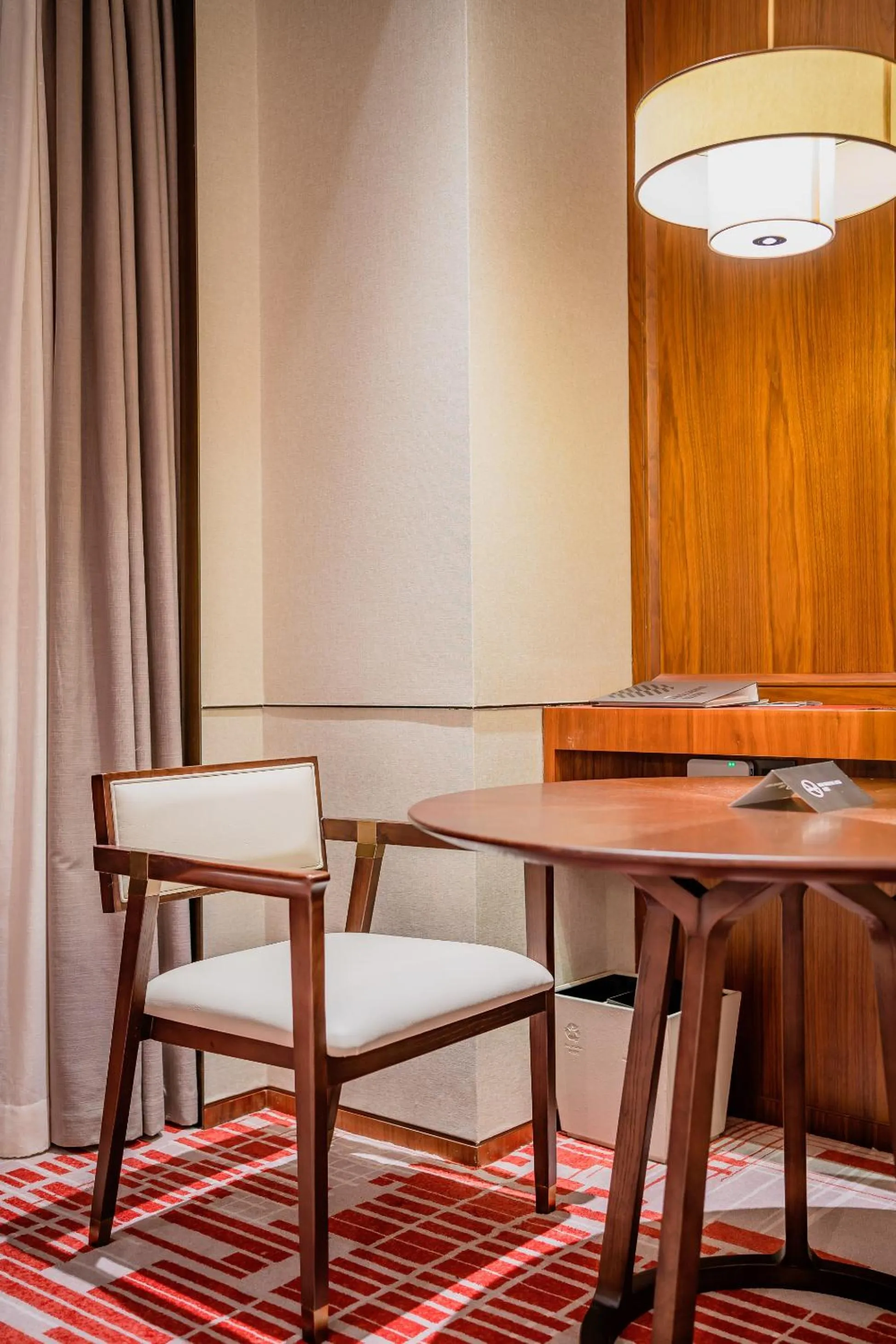 Seating area in Pullman Huizhou Kaisa