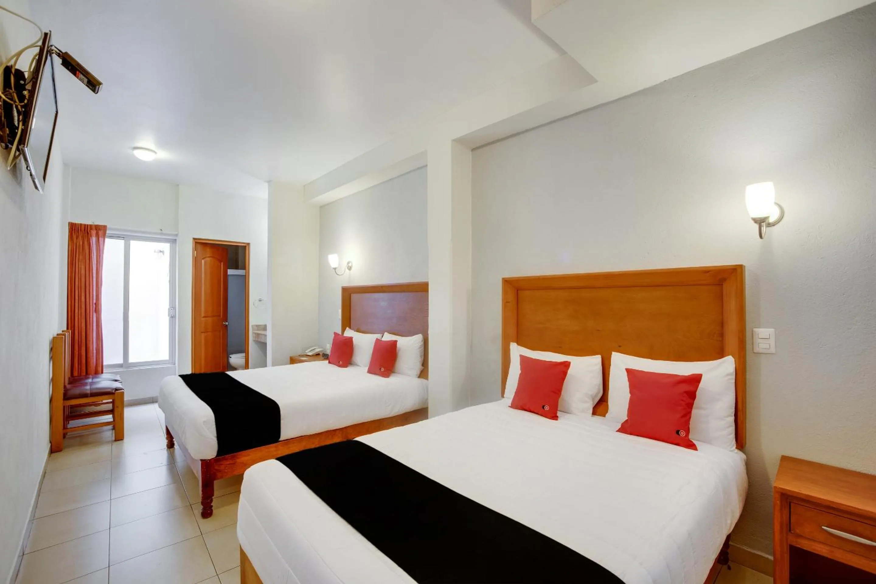 Bedroom, Bed in Hotel Patzcuaro