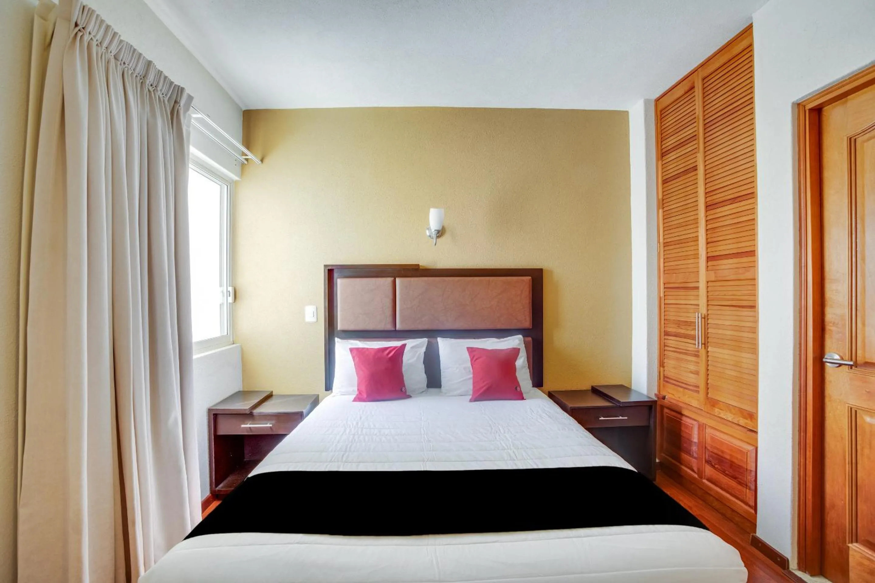 Bedroom, Bed in Hotel Patzcuaro