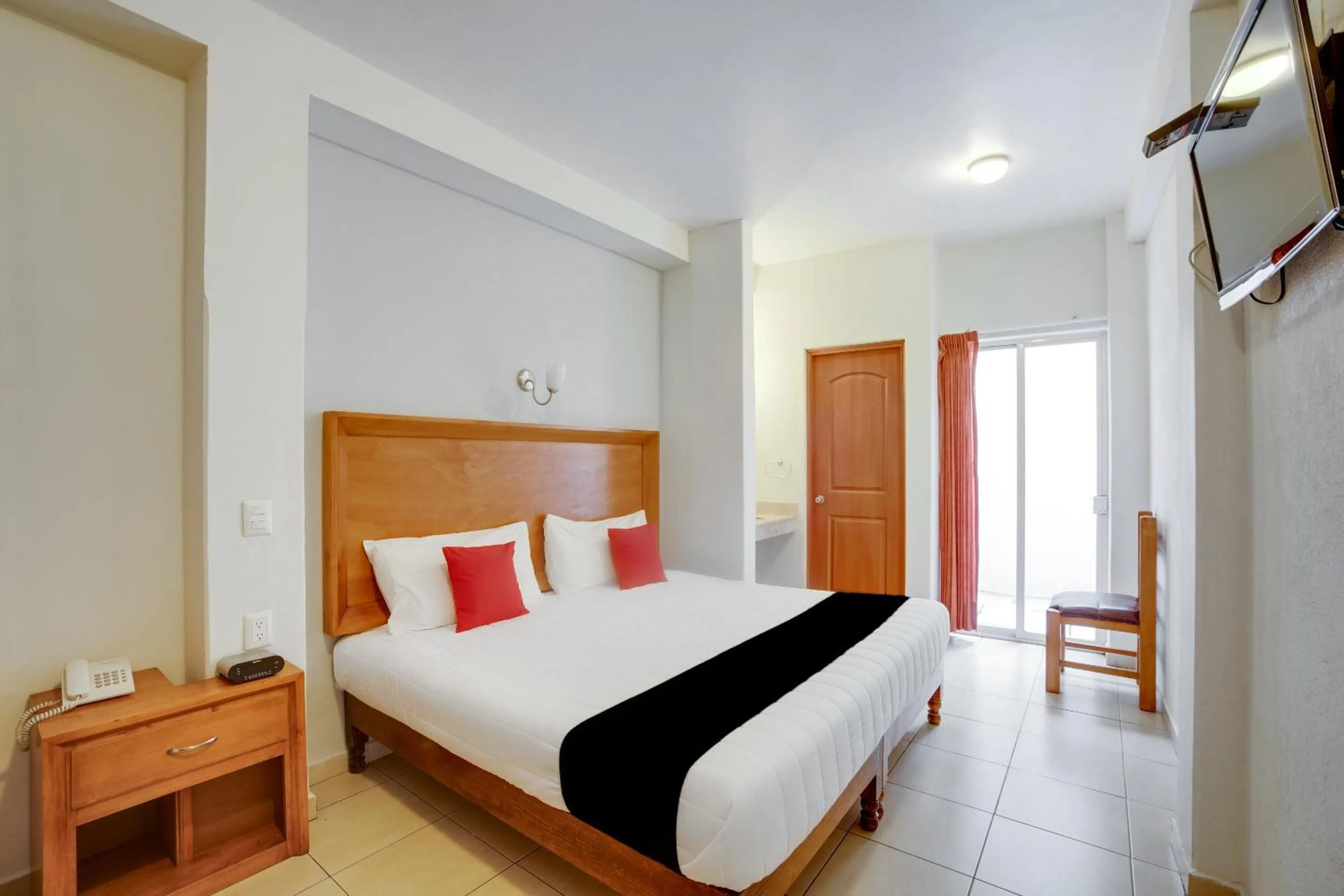 Bedroom, Bed in Hotel Patzcuaro