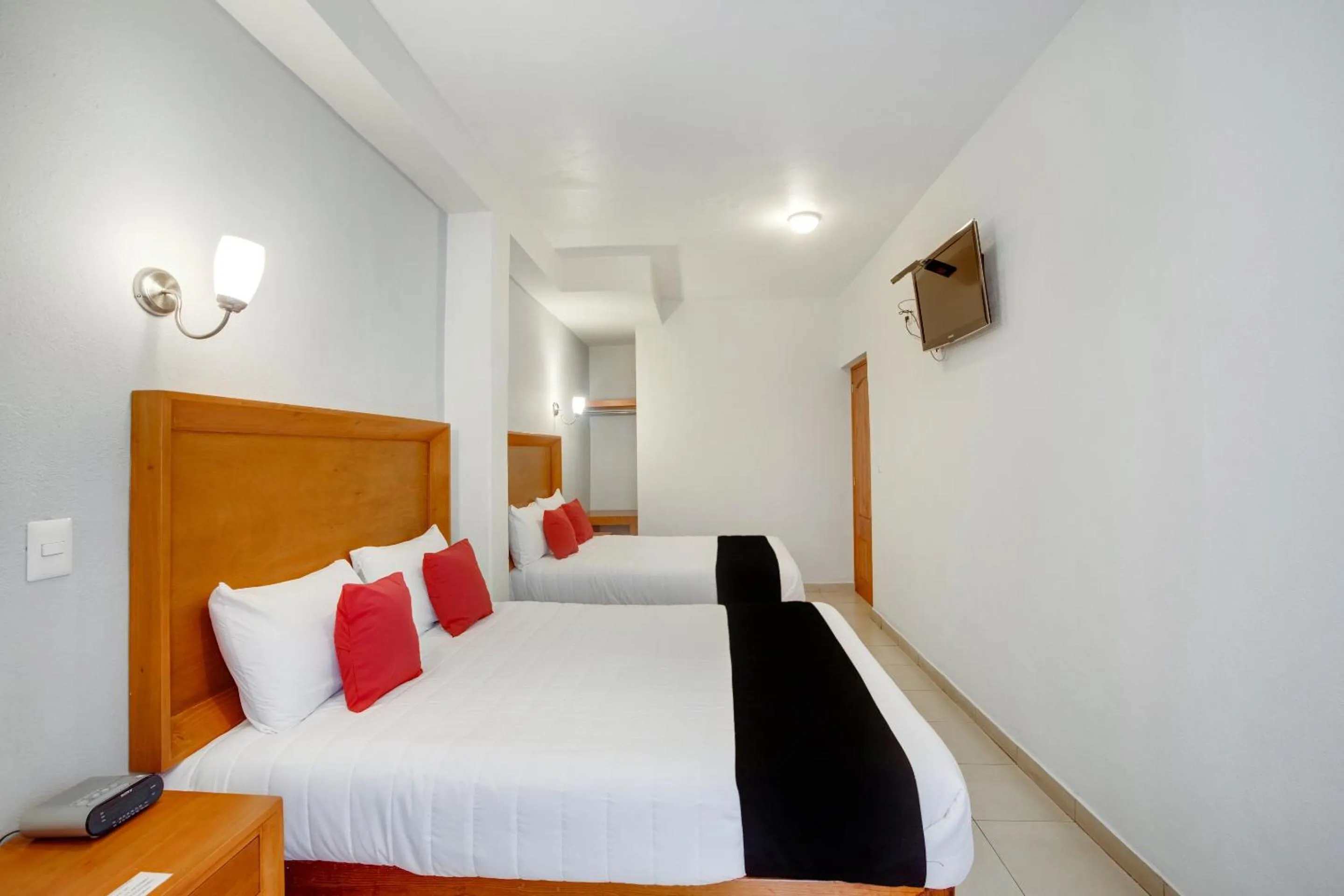 Bedroom, Bed in Hotel Patzcuaro