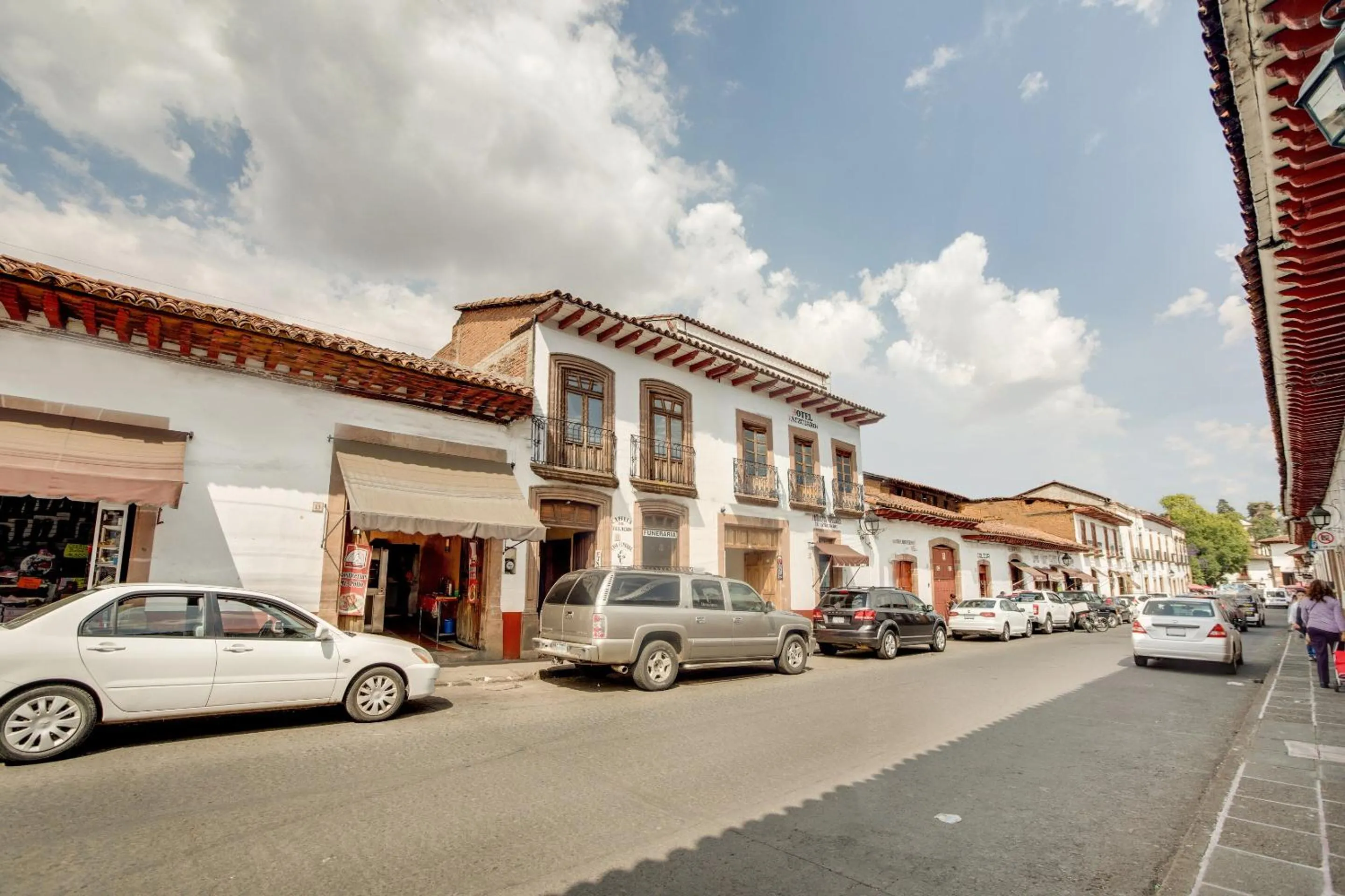Facade/entrance in Hotel Patzcuaro