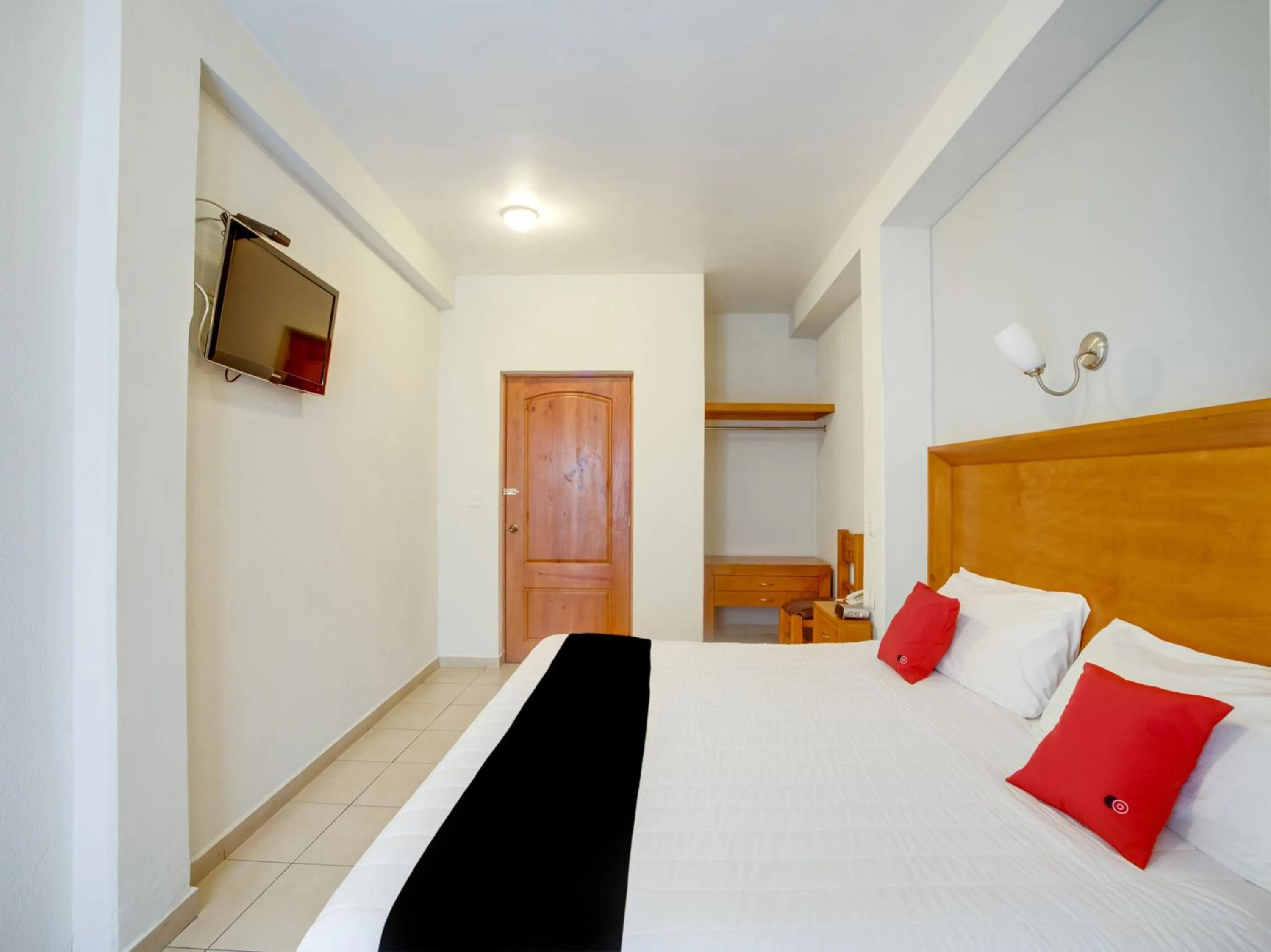 Bedroom, Bed in Hotel Patzcuaro