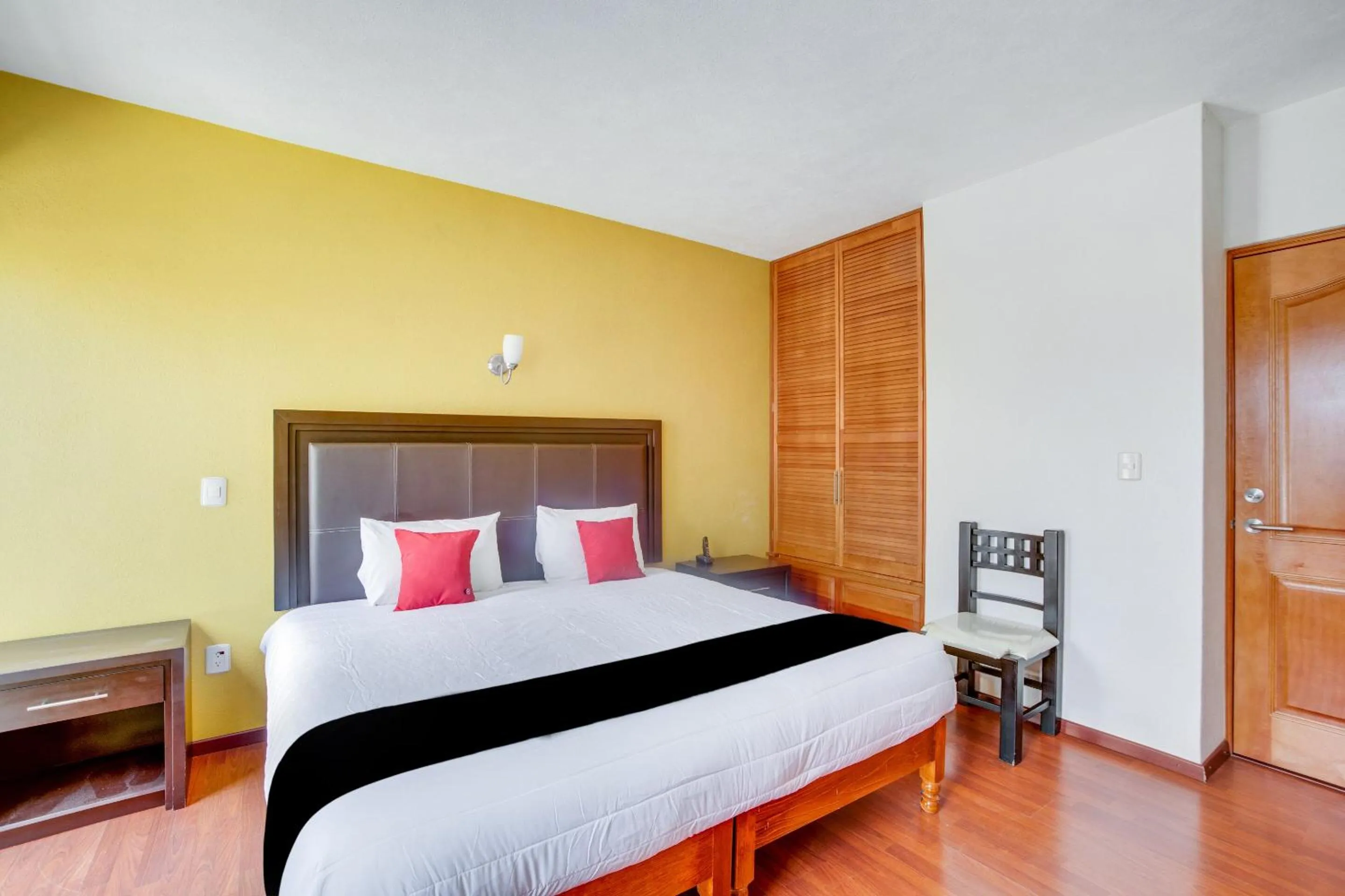 Bedroom, Bed in Hotel Patzcuaro