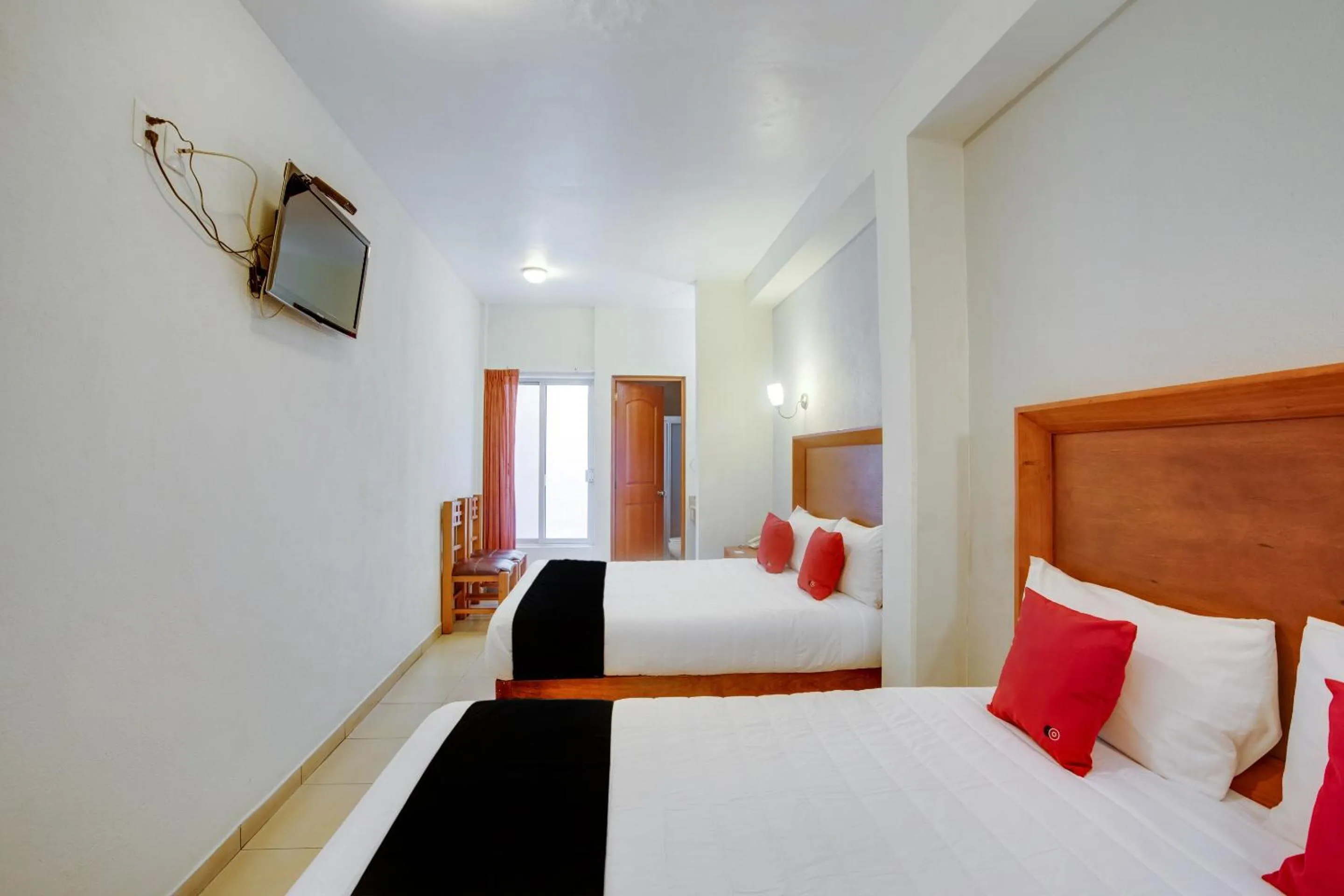 Bedroom, Bed in Hotel Patzcuaro