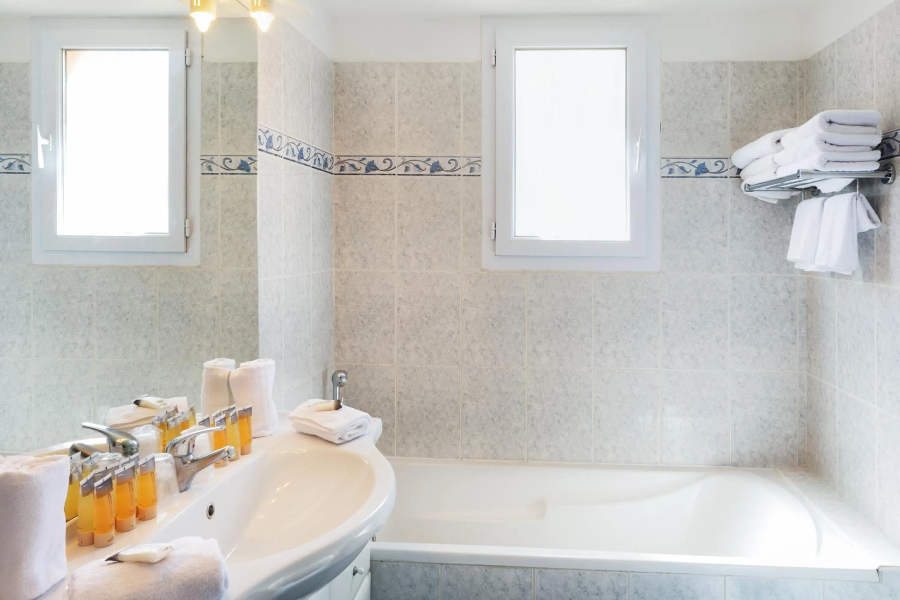 Bathroom in SOWELL RESIDENCES Les Mazets