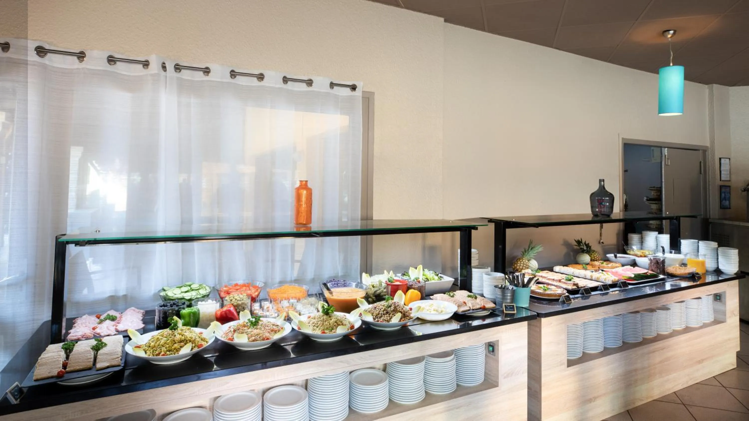 Restaurant/places to eat in SOWELL RESIDENCES Les Mazets