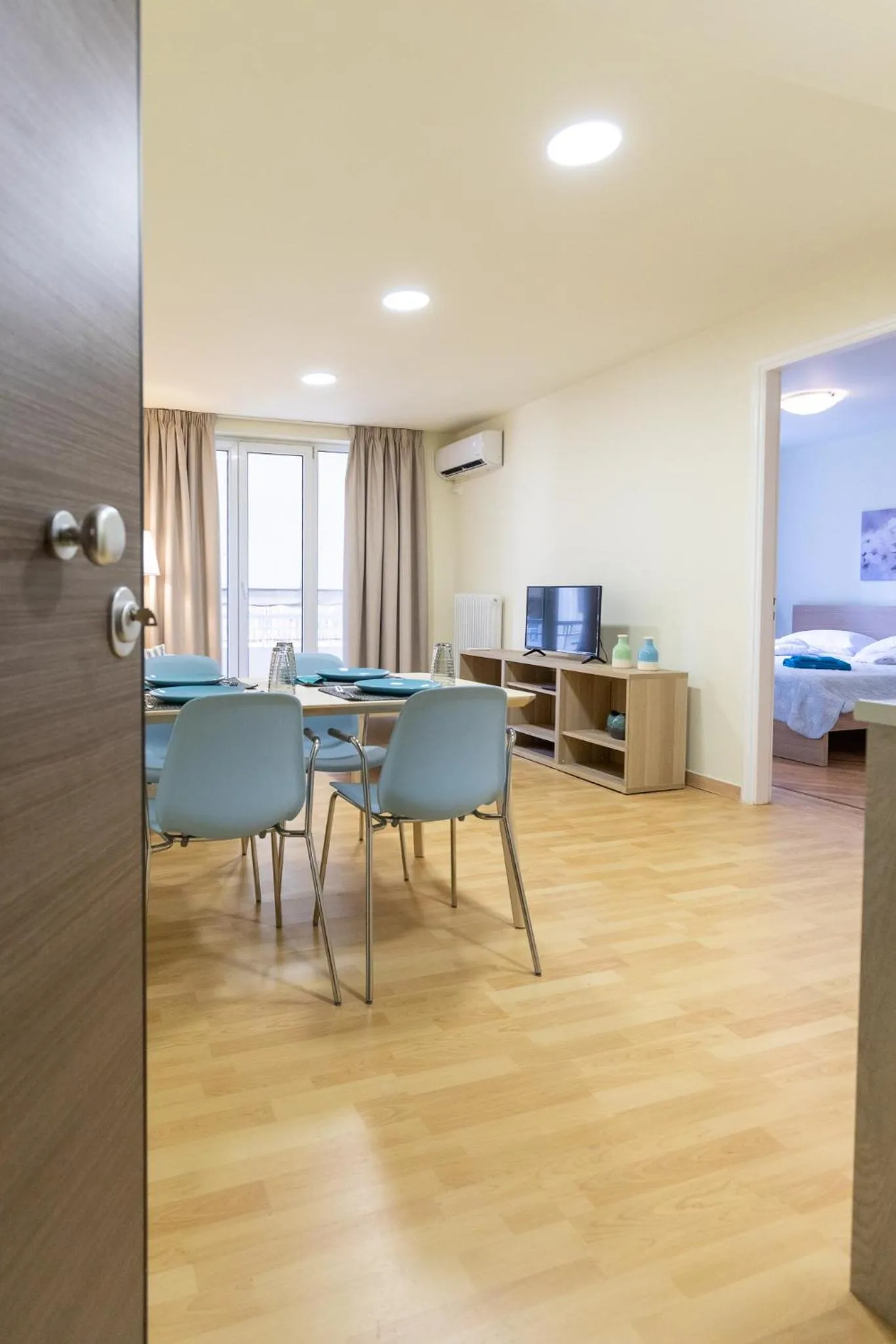 Athens Kyniska Urban Apartment