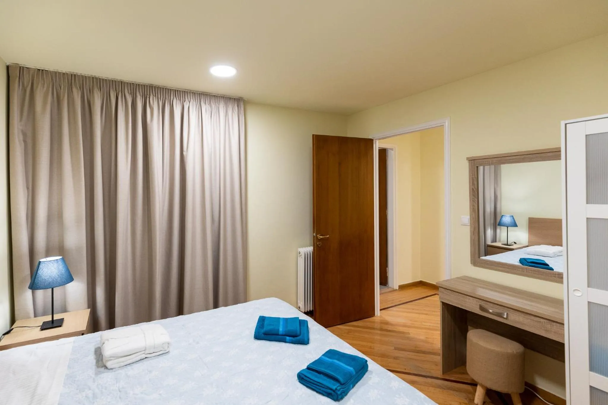 Bed in Athens Kyniska Urban Apartment