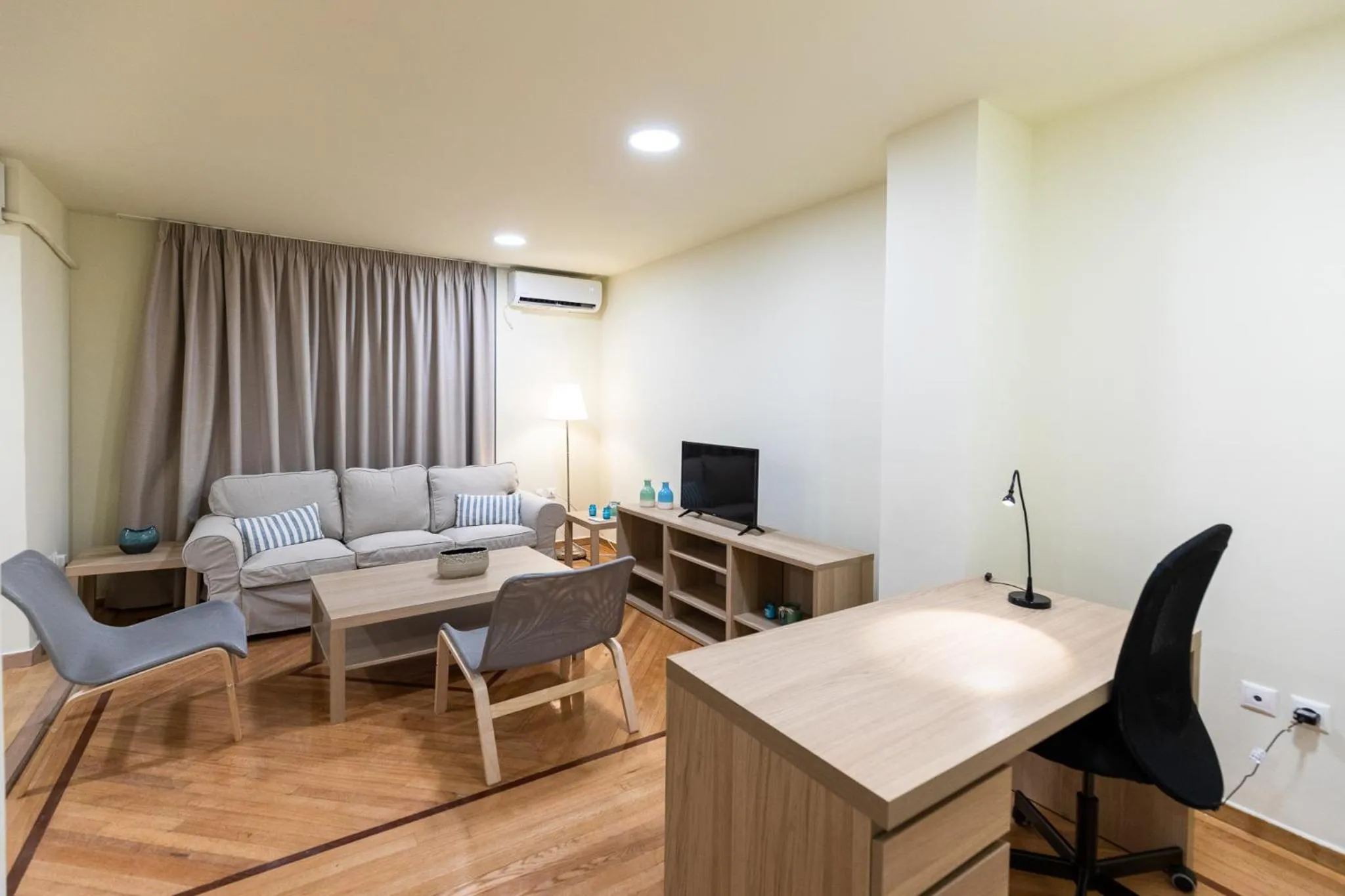 Athens Kyniska Urban Apartment