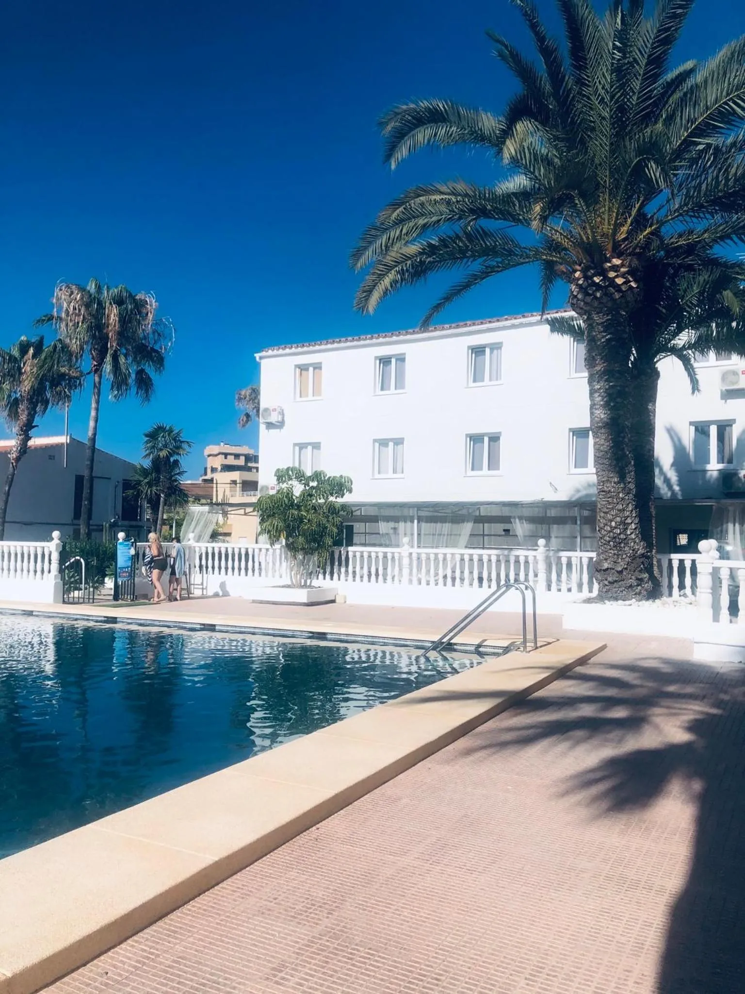 Swimming pool in Amor de Helene