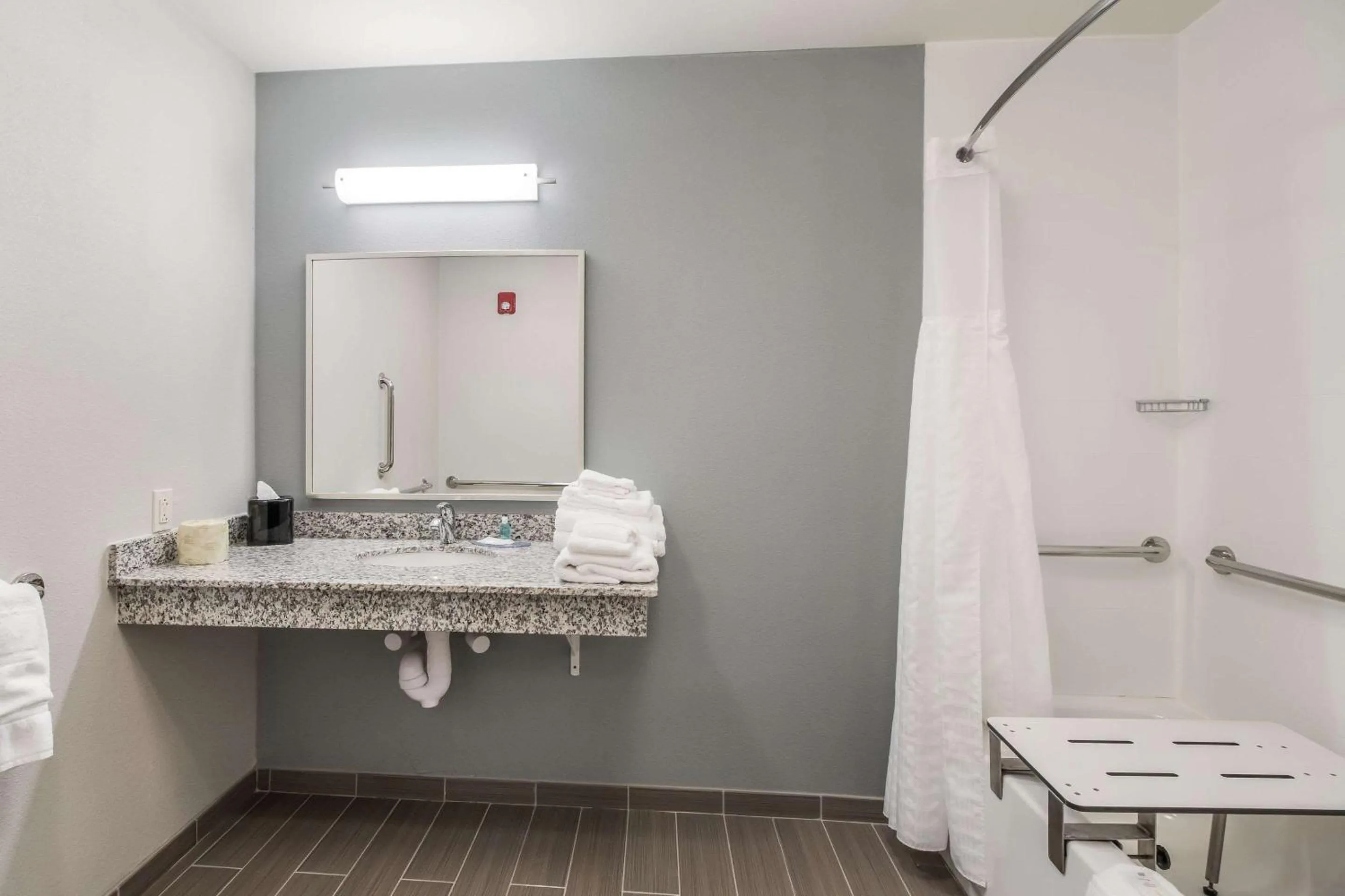 Bathroom in MainStay Suites Union City, TN