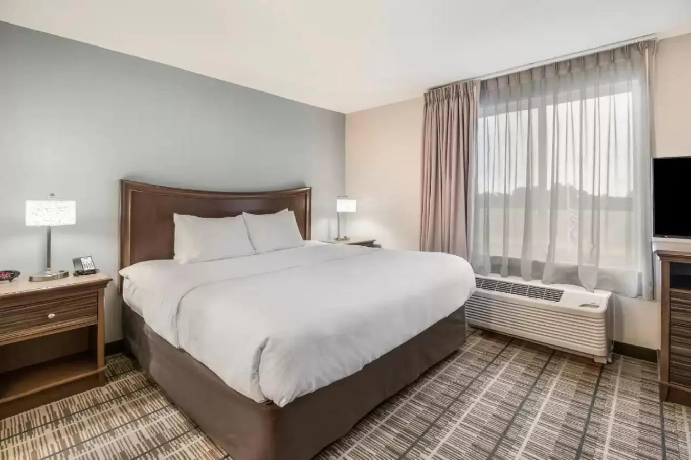 Bedroom, Bed in MainStay Suites Union City, TN