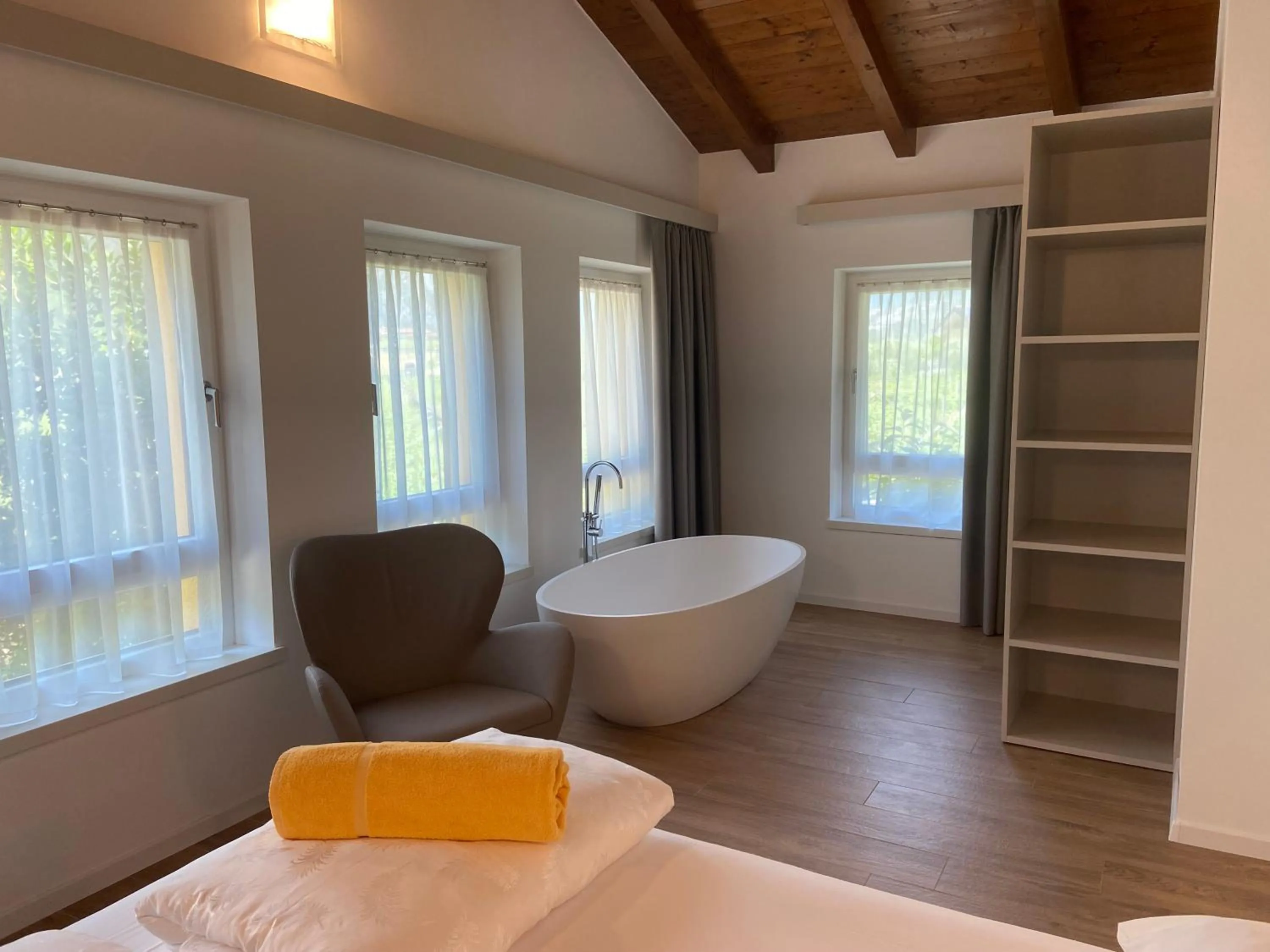 Photo of the whole room, Bed in Maso Agritur Santa Lucia