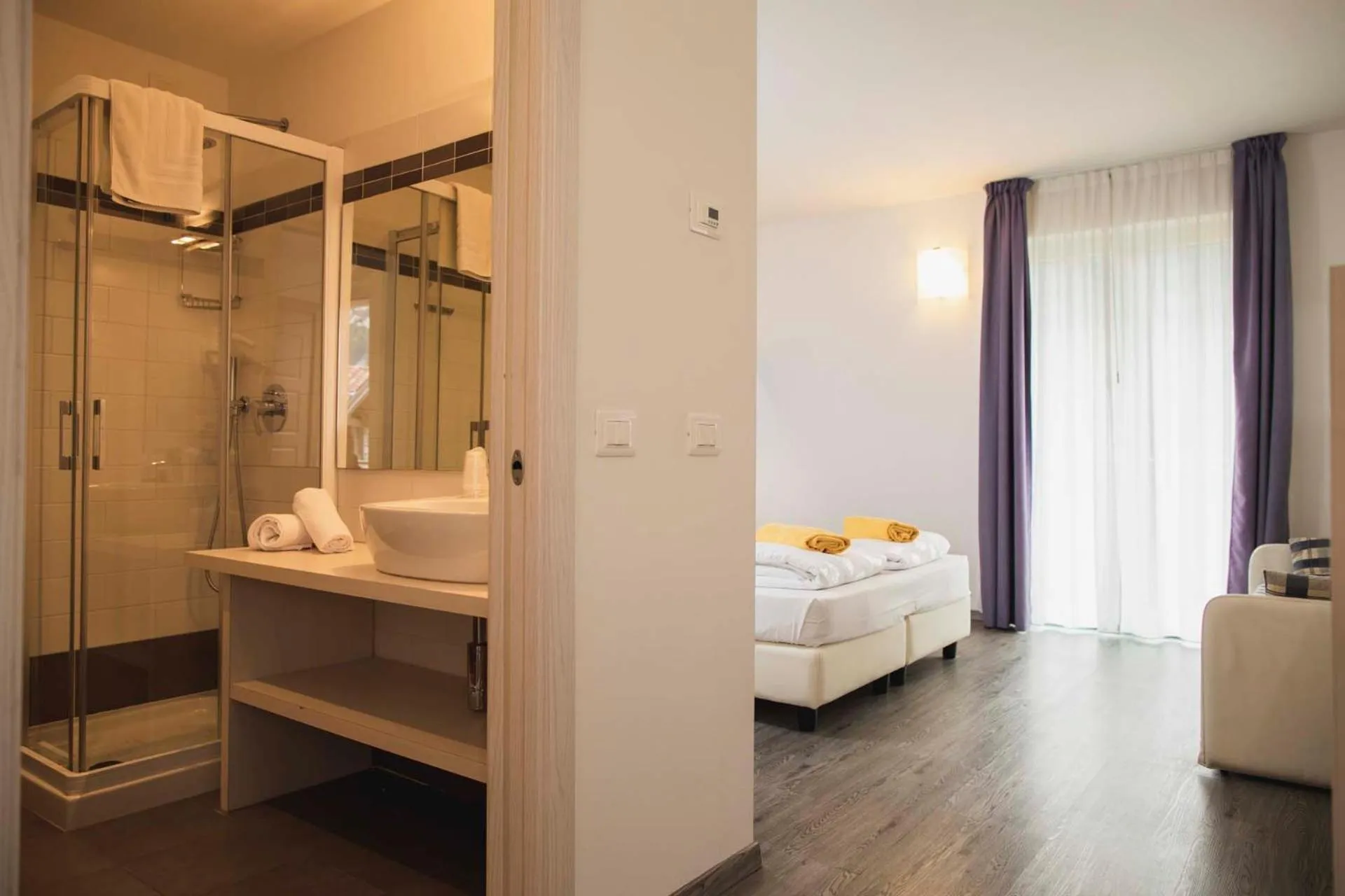 Photo of the whole room, Bed in Maso Agritur Santa Lucia