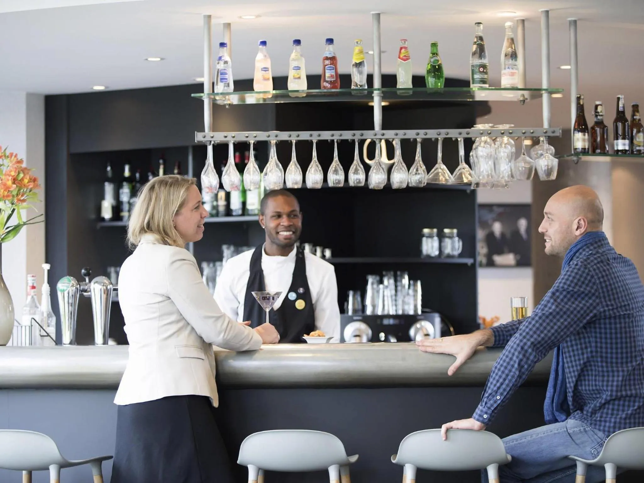 Lounge or bar in Novotel Suites Lille Europe