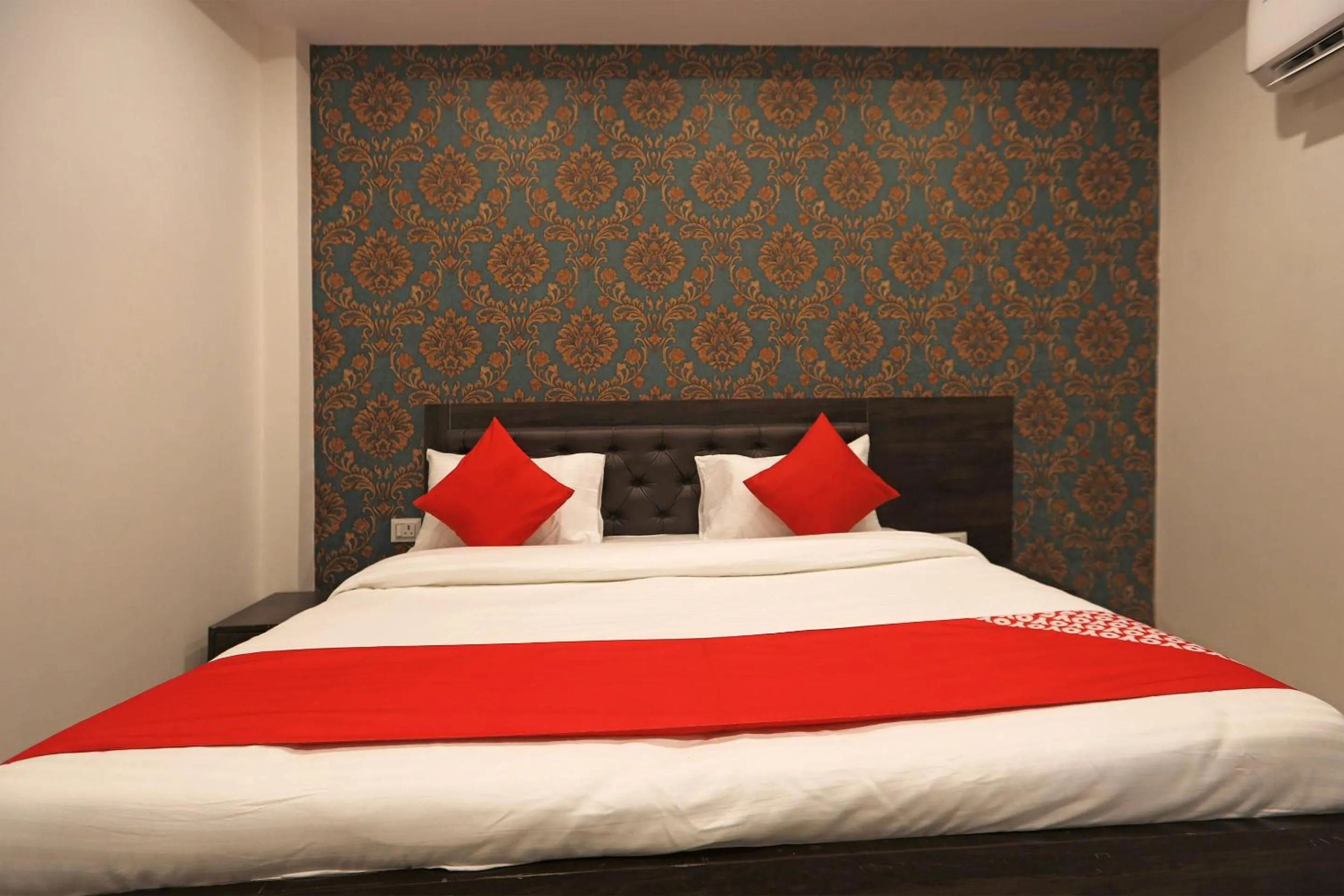 Bedroom in Hotel O City Residency