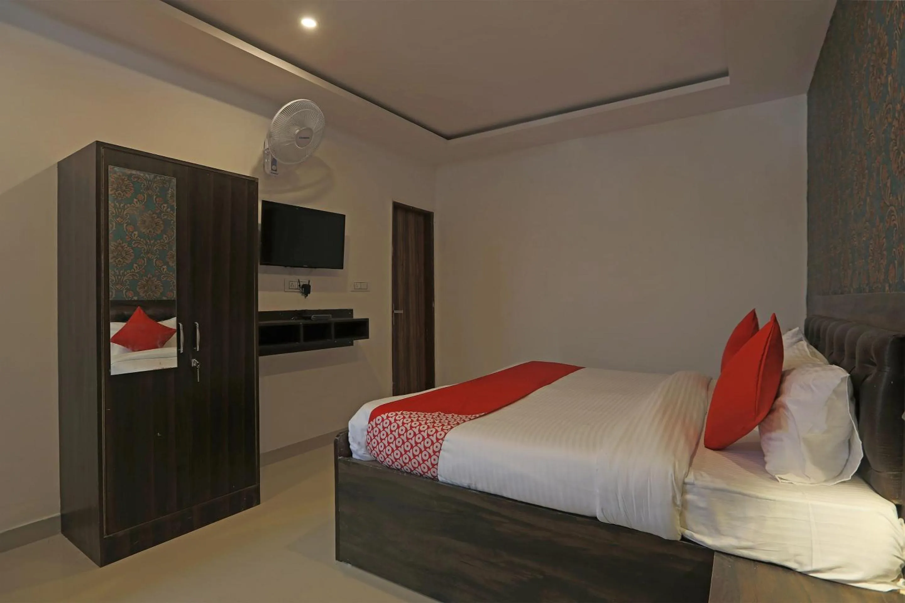 Bedroom in Hotel O City Residency