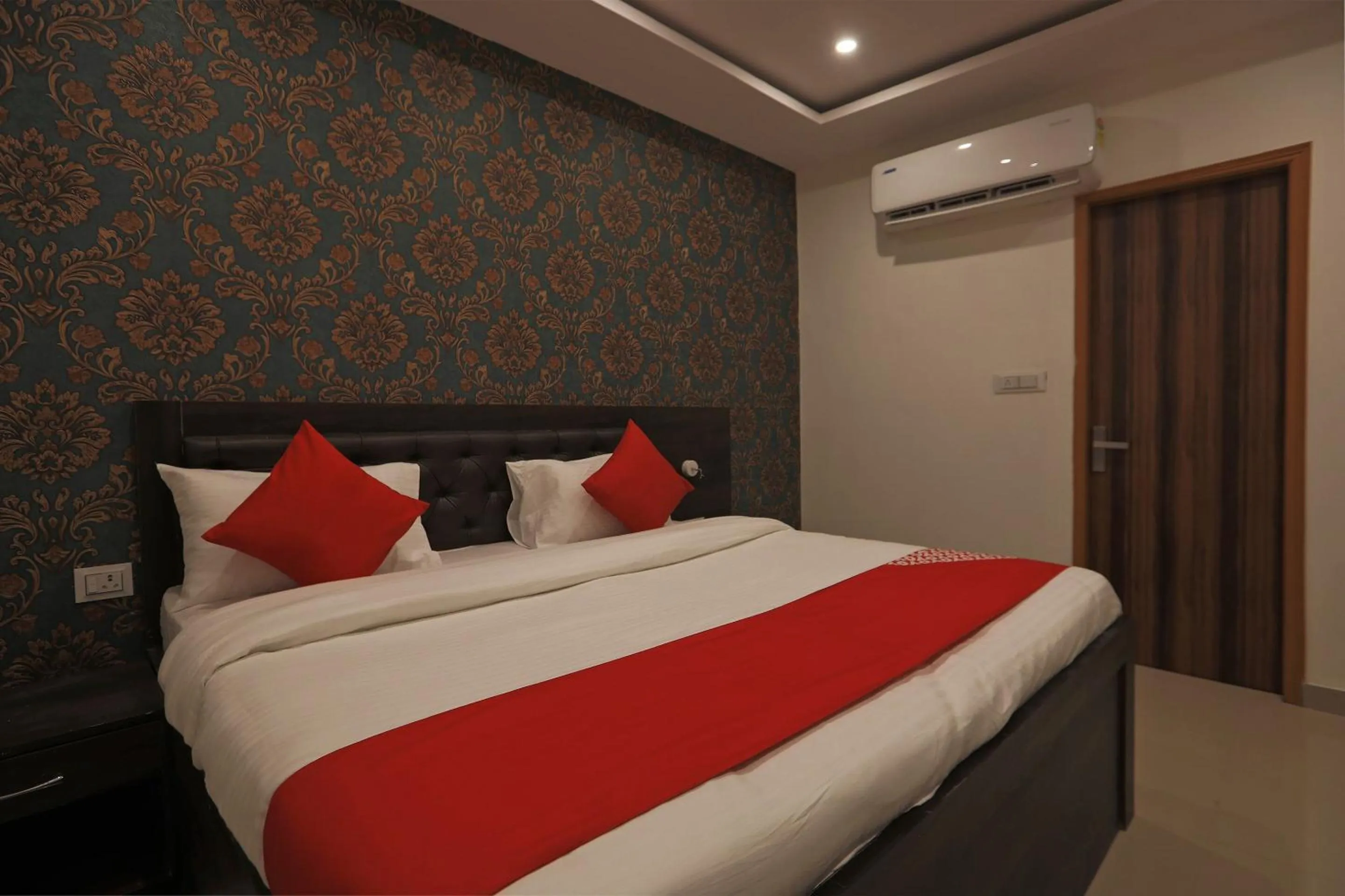 Bedroom in Hotel O City Residency