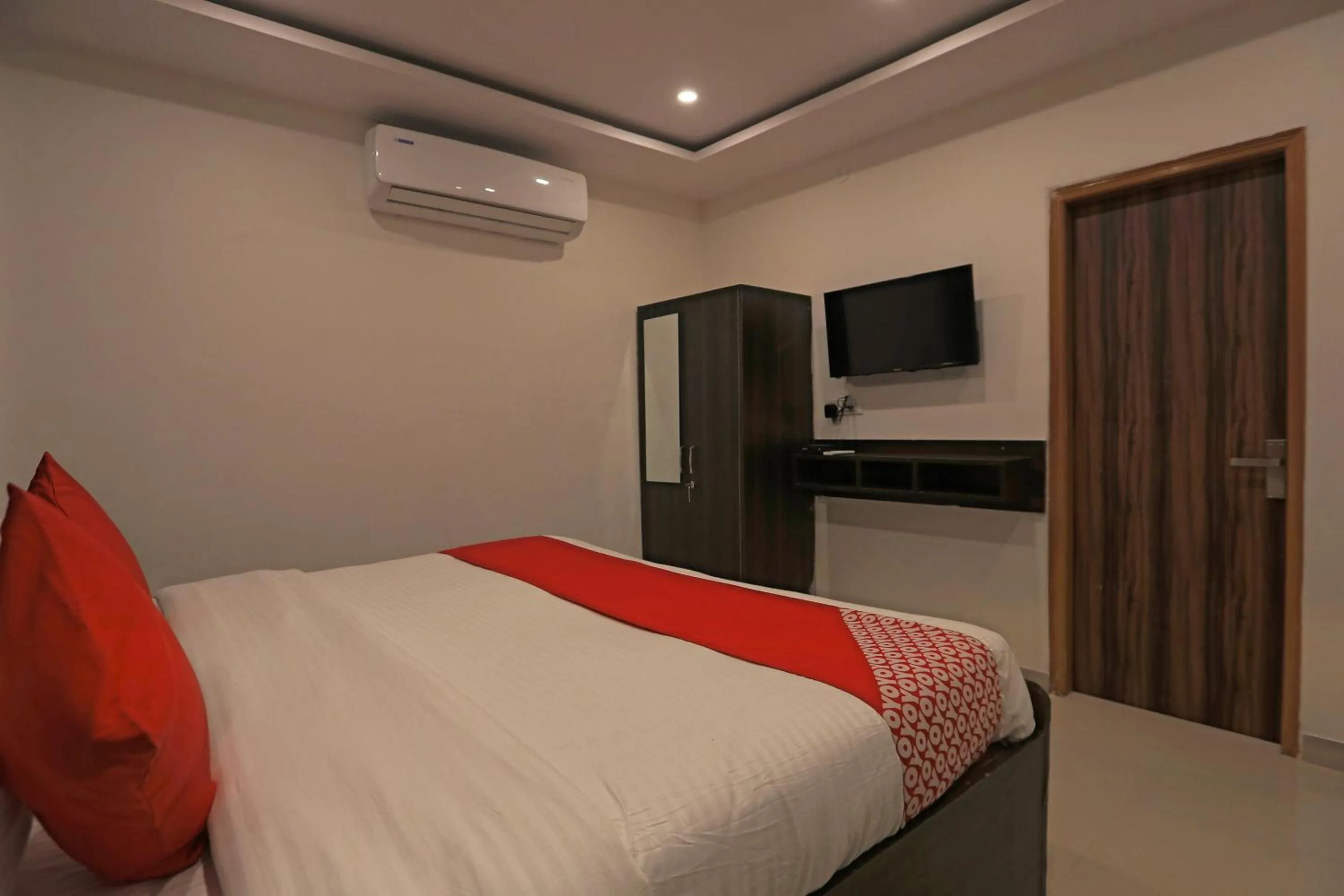 Bedroom in Hotel O City Residency