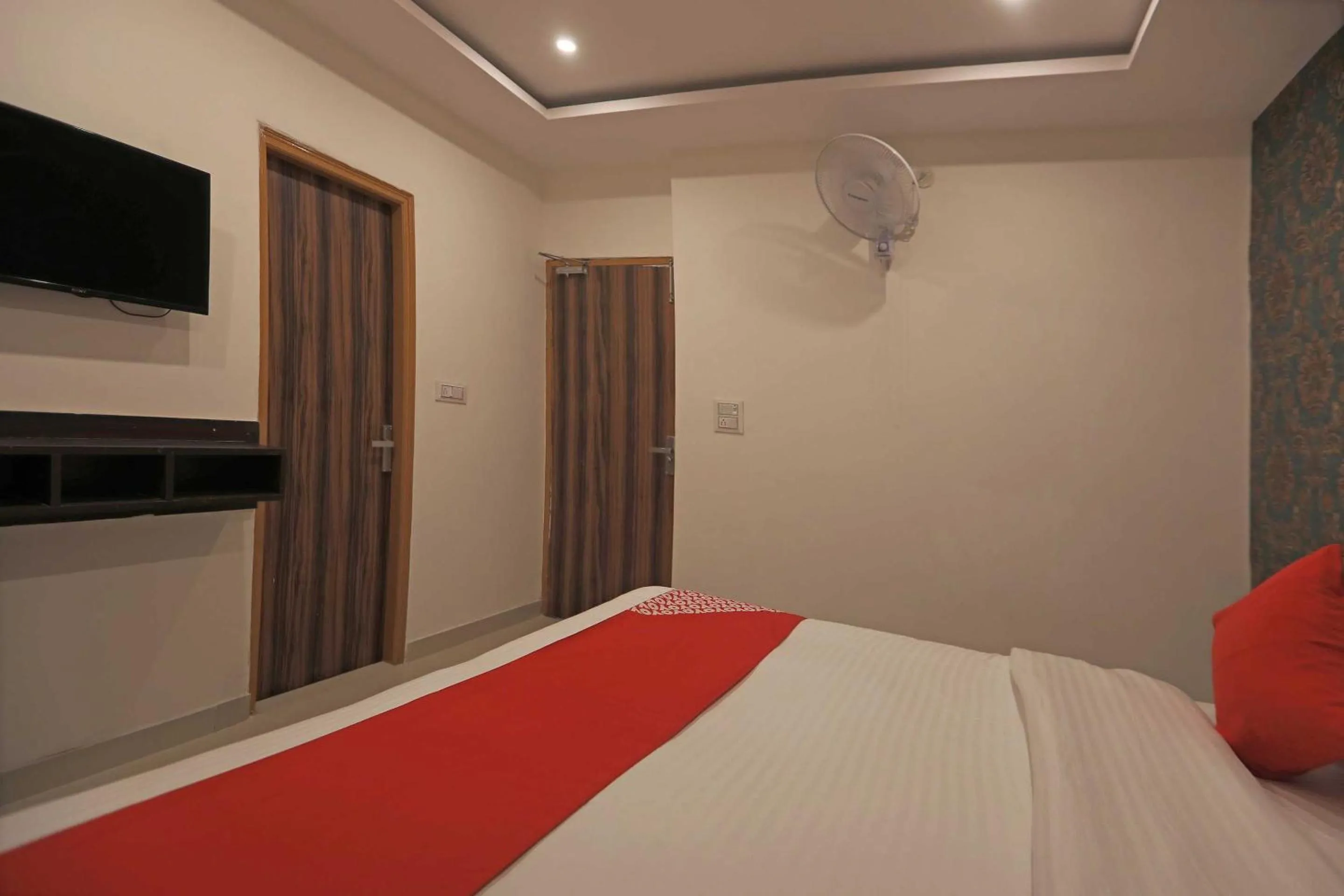 Bedroom in Hotel O City Residency
