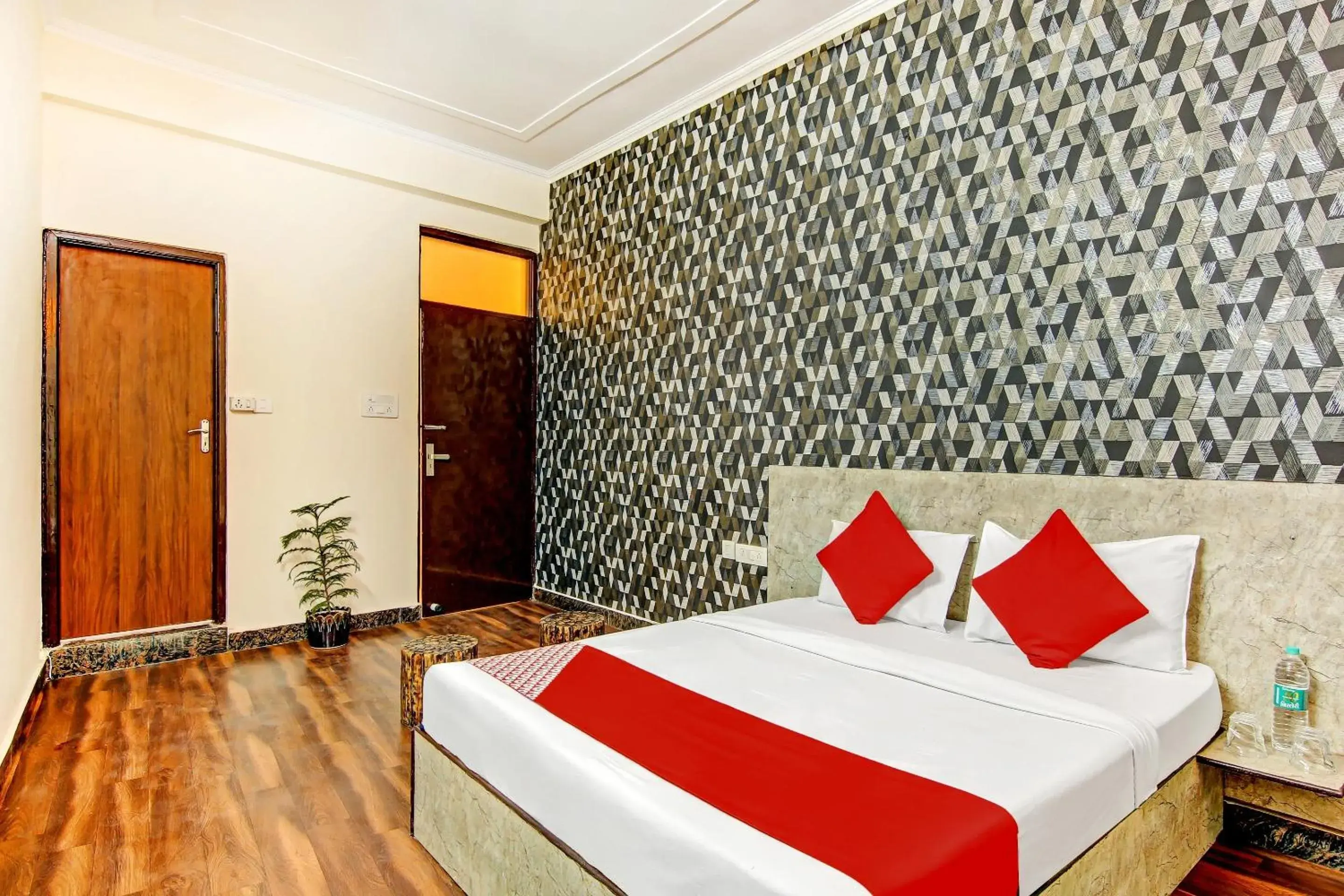 Facade/entrance, Bed in Super Hotel O SKY INN Facade/entrance, Bed in Super Hotel O SKY INN