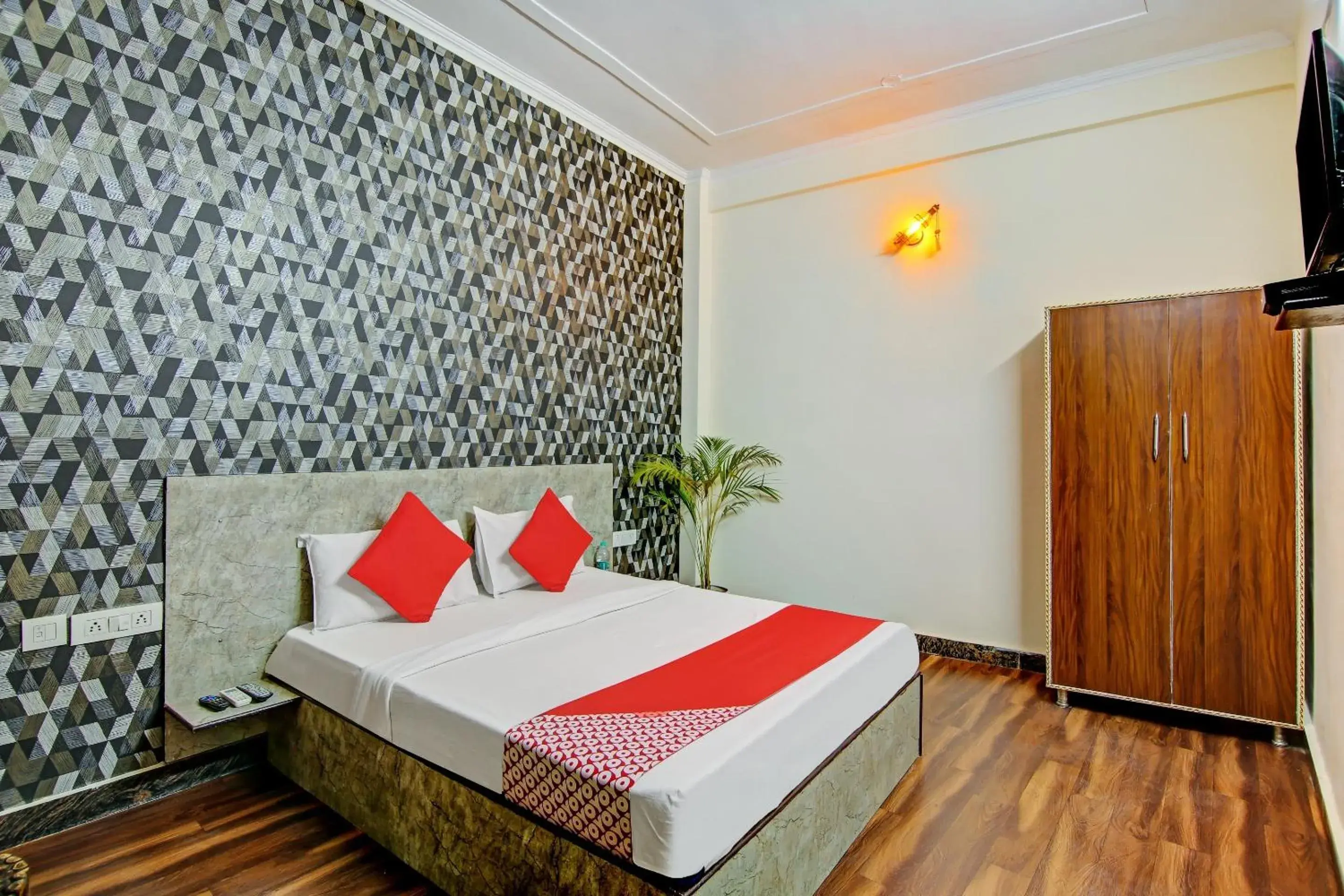 Bedroom, Bed in Super Hotel O SKY INN Bedroom, Bed in Super Hotel O SKY INN