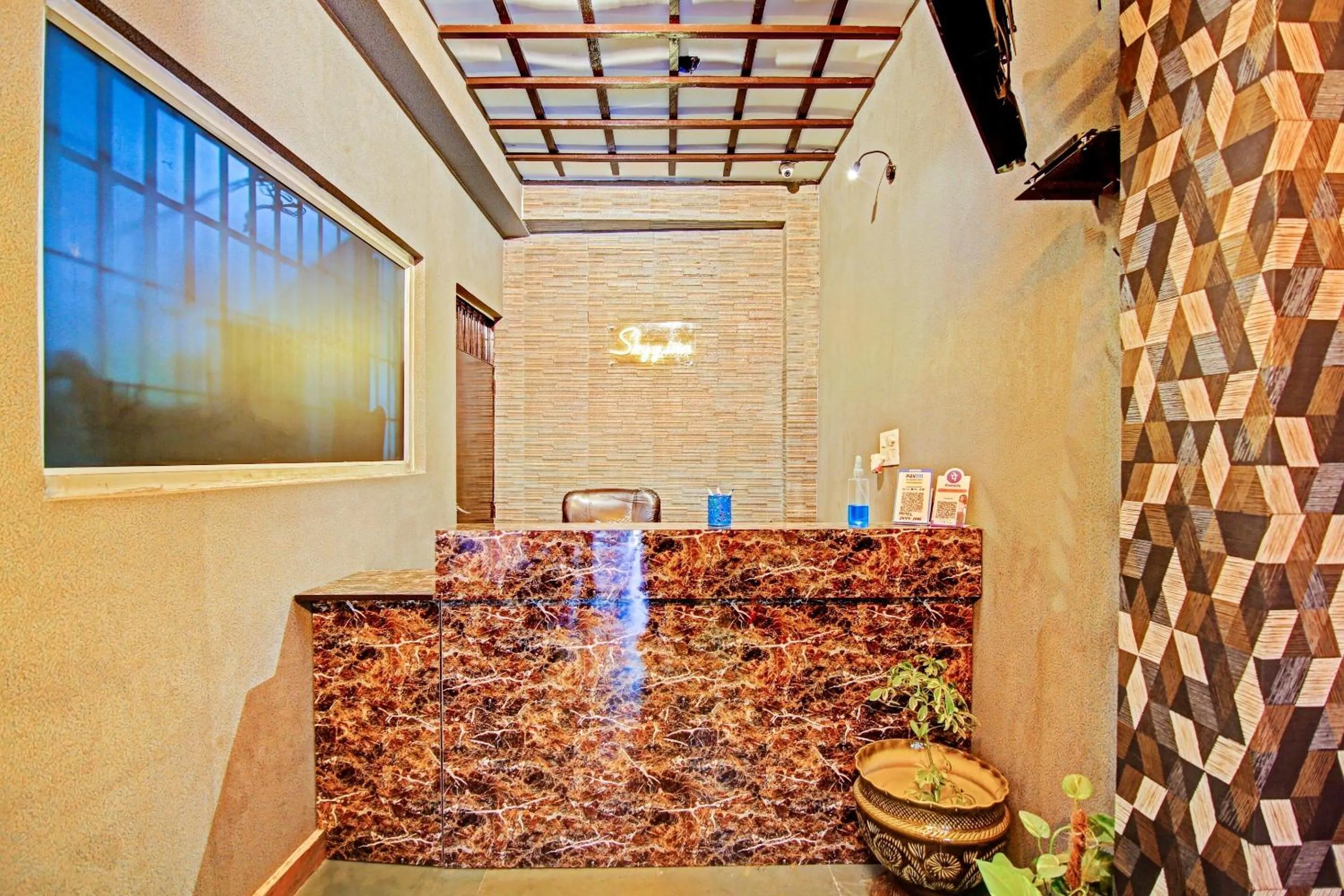 Lobby or reception in Hotel O SKY INN