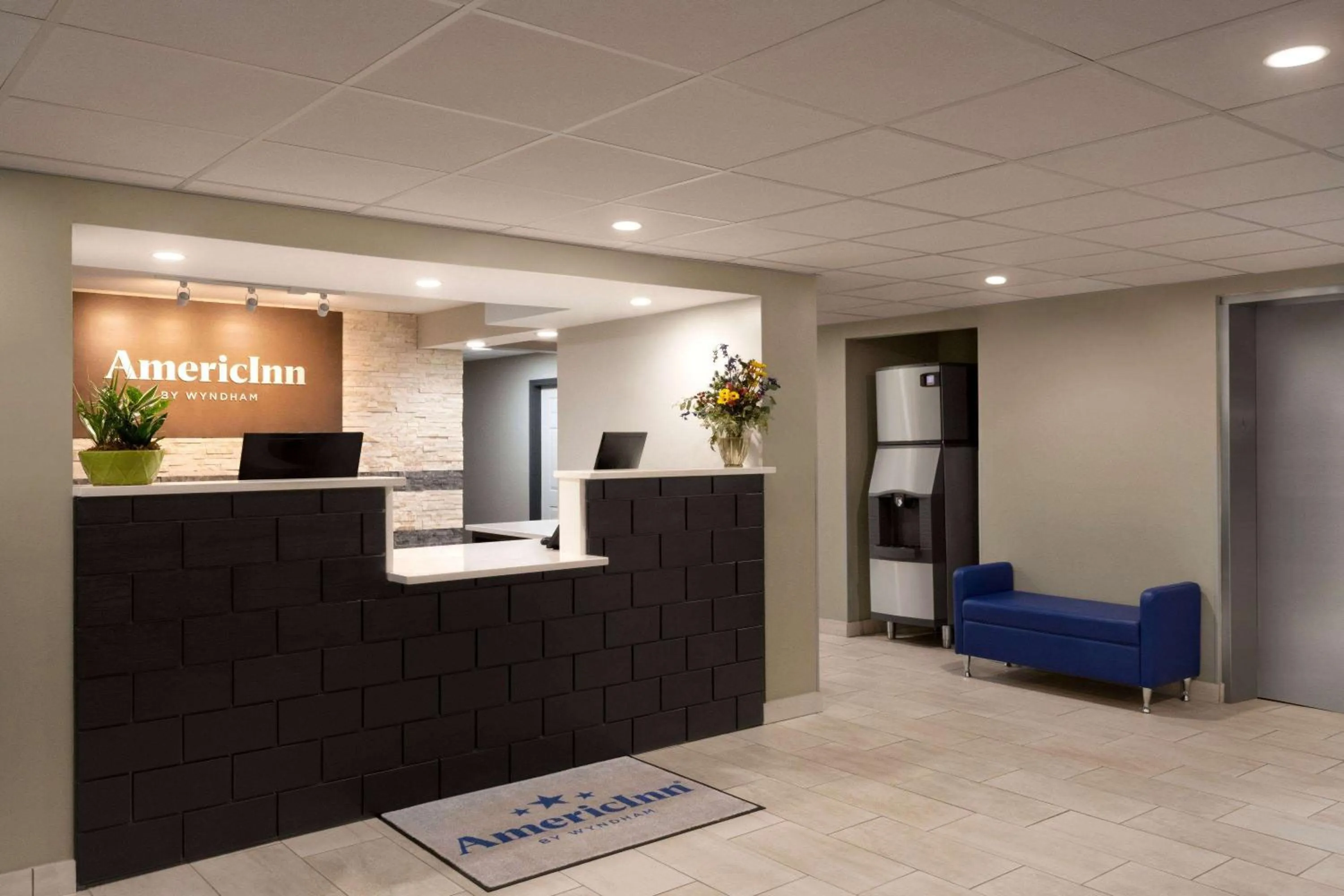 Lobby or reception in AmericInn by Wyndham Dodgeville