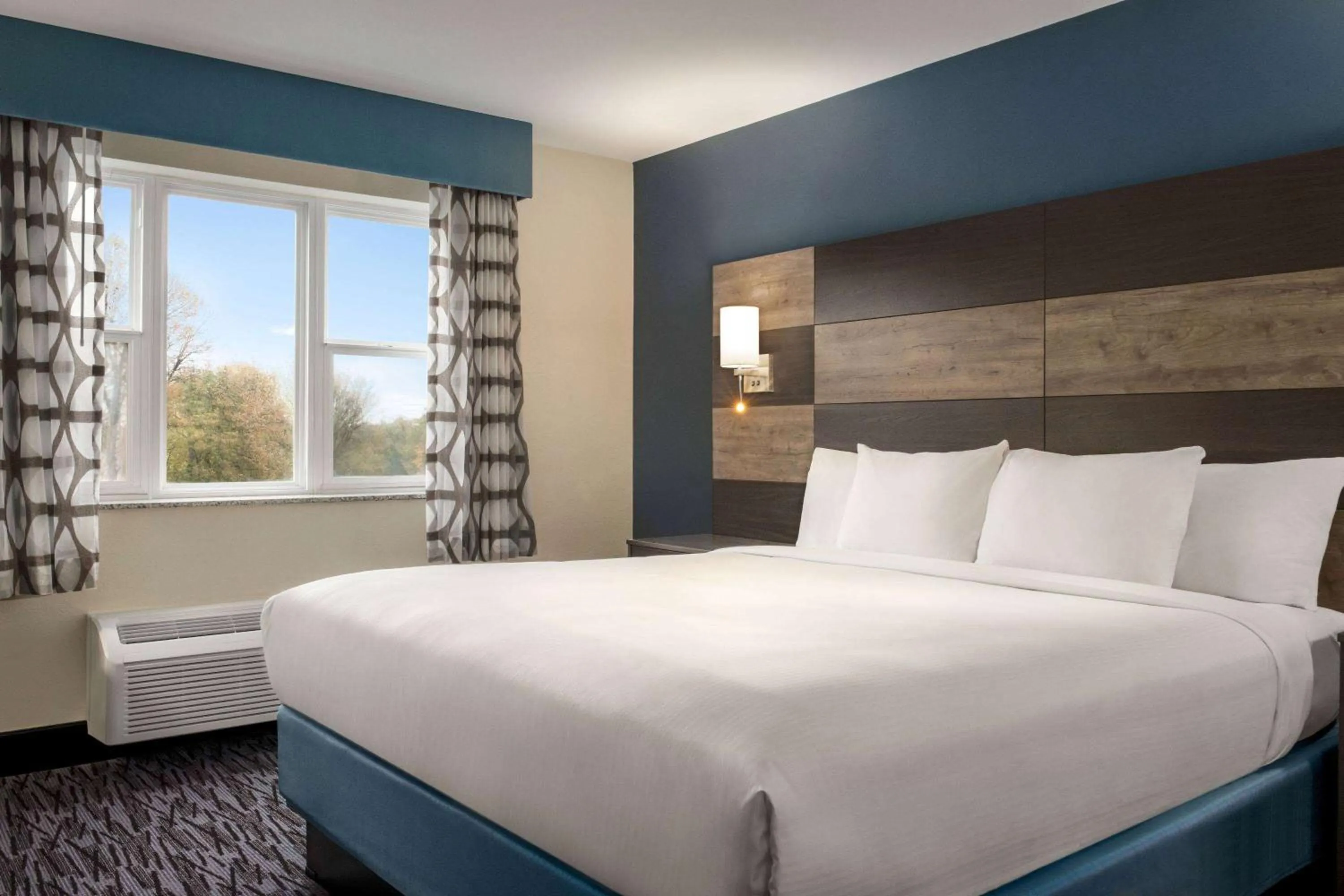 Photo of the whole room, Bed in AmericInn by Wyndham Dodgeville