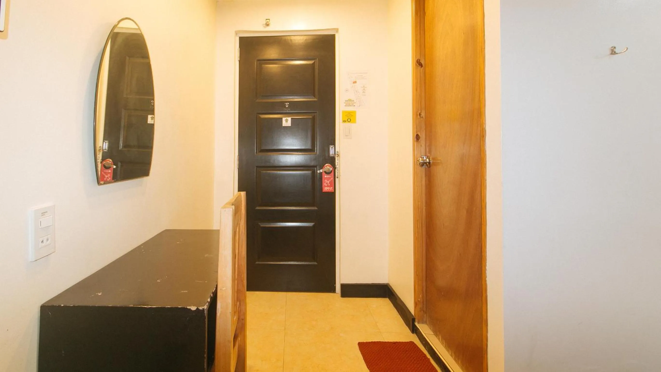 Bed in RedDoorz at Ranchotel Alabang